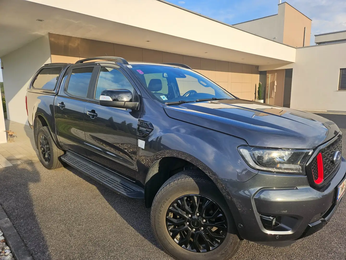 Ford Ranger Ranger Wildtrak 4x4 2,0 EcoBlue Aut. Doppelkabine Grau - 2
