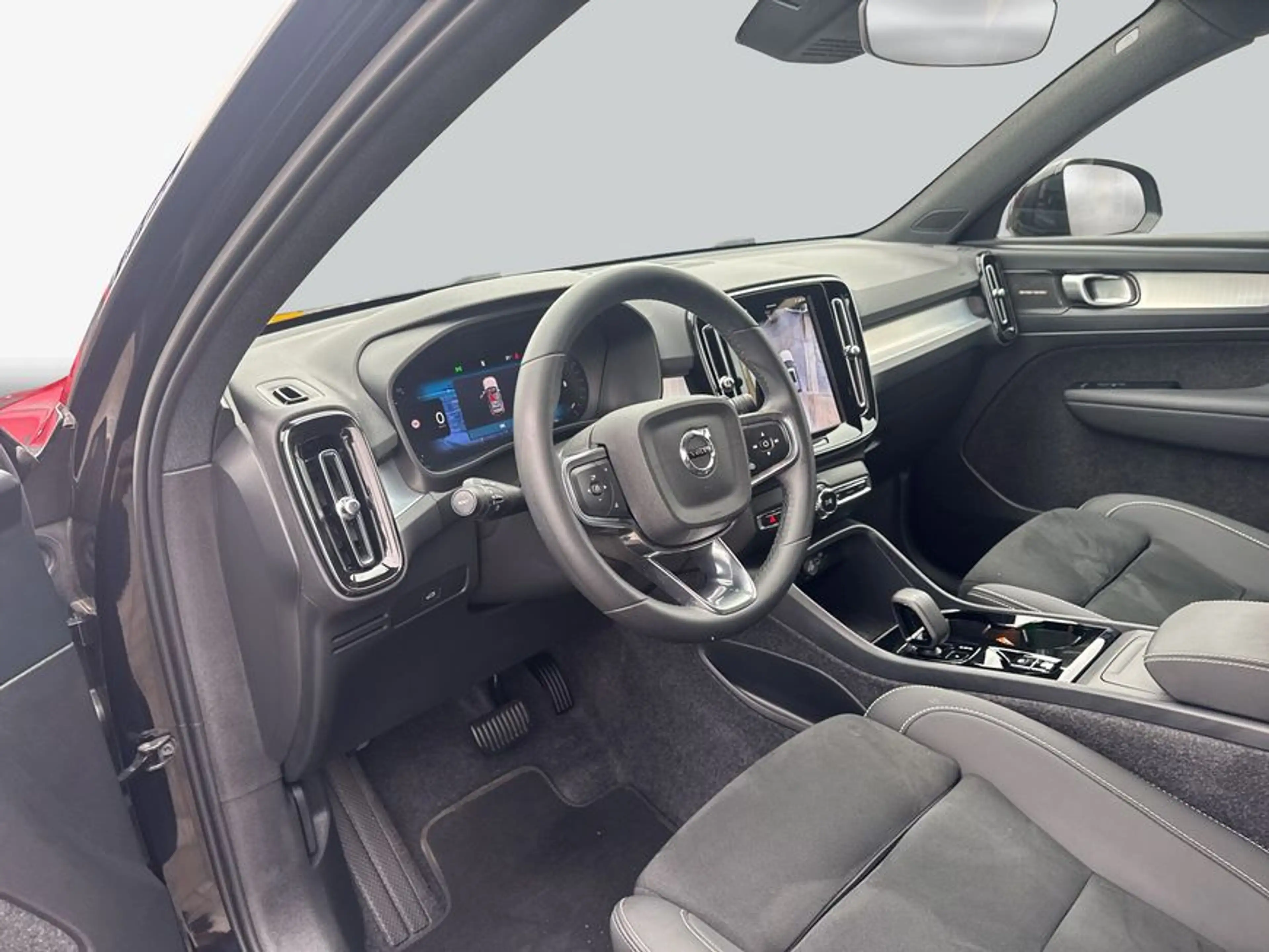 Volvo XC40 XC40 B3 B DKG Plus Black Edition — photo 10