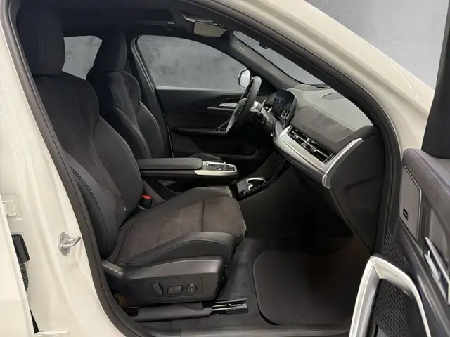BMW X2 view 11