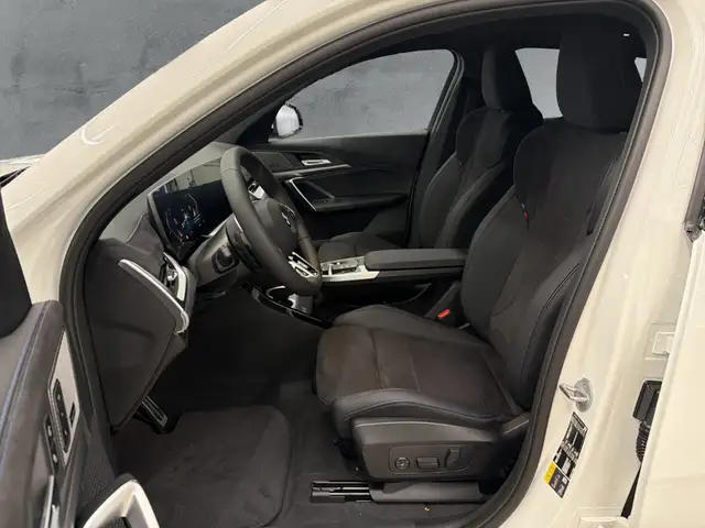 BMW X2 view 8