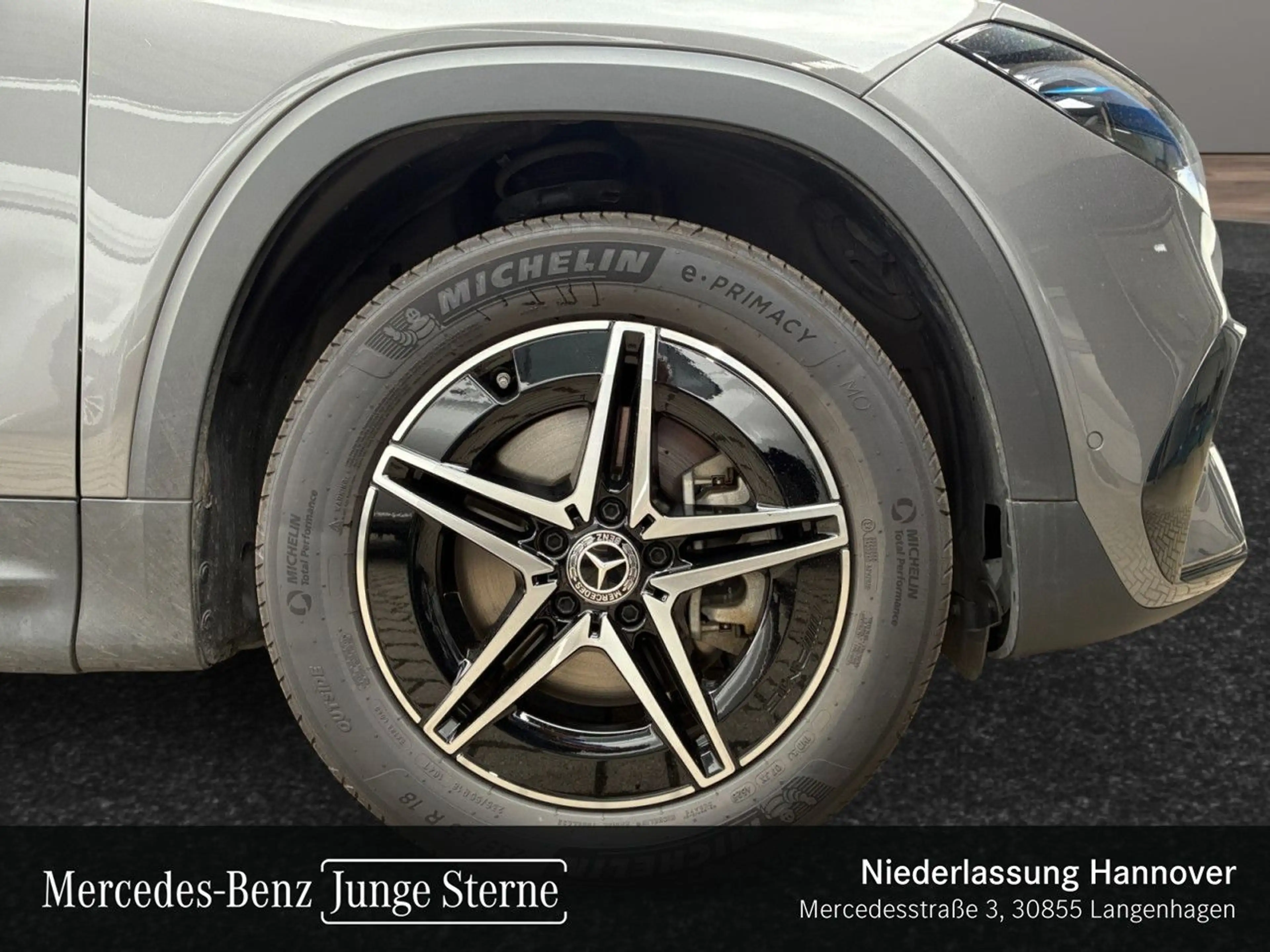 Mercedes-Benz EQB 250 AMG+NIGHT+PLUS-PAKET+AHK+PANO+360+MEMORY — photo 6