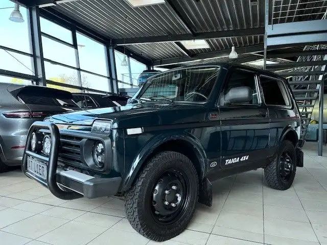 Lada Niva Taiga 4x4 Top Zustand!