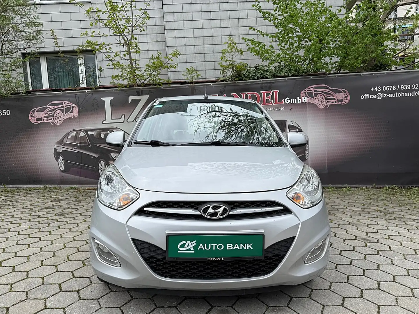 Hyundai i10 1,1 Life Silber - 2