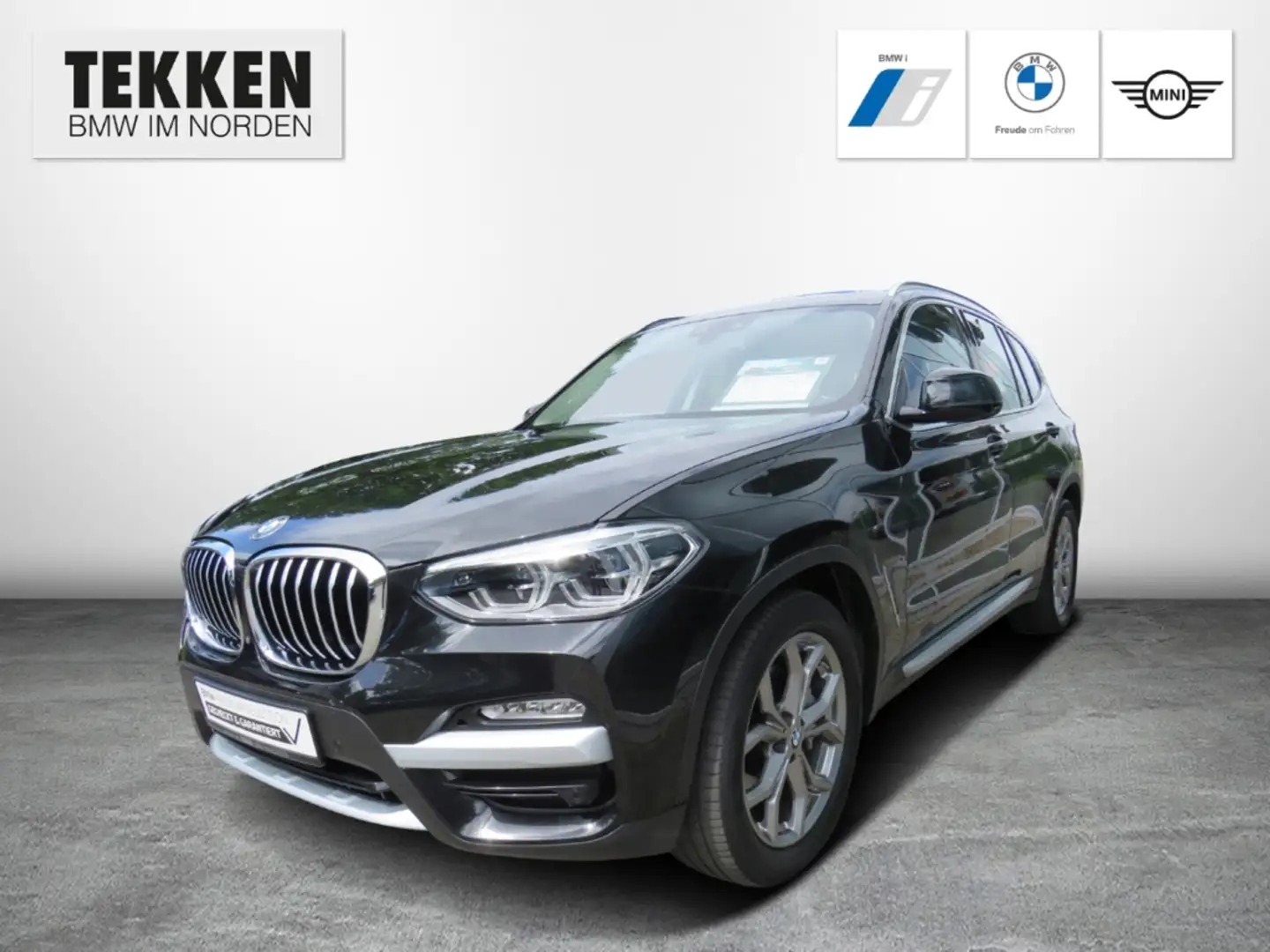 BMW X3 xDrive30i xLine Park-Assistent AHK-klappbar Navi M Schwarz - 1