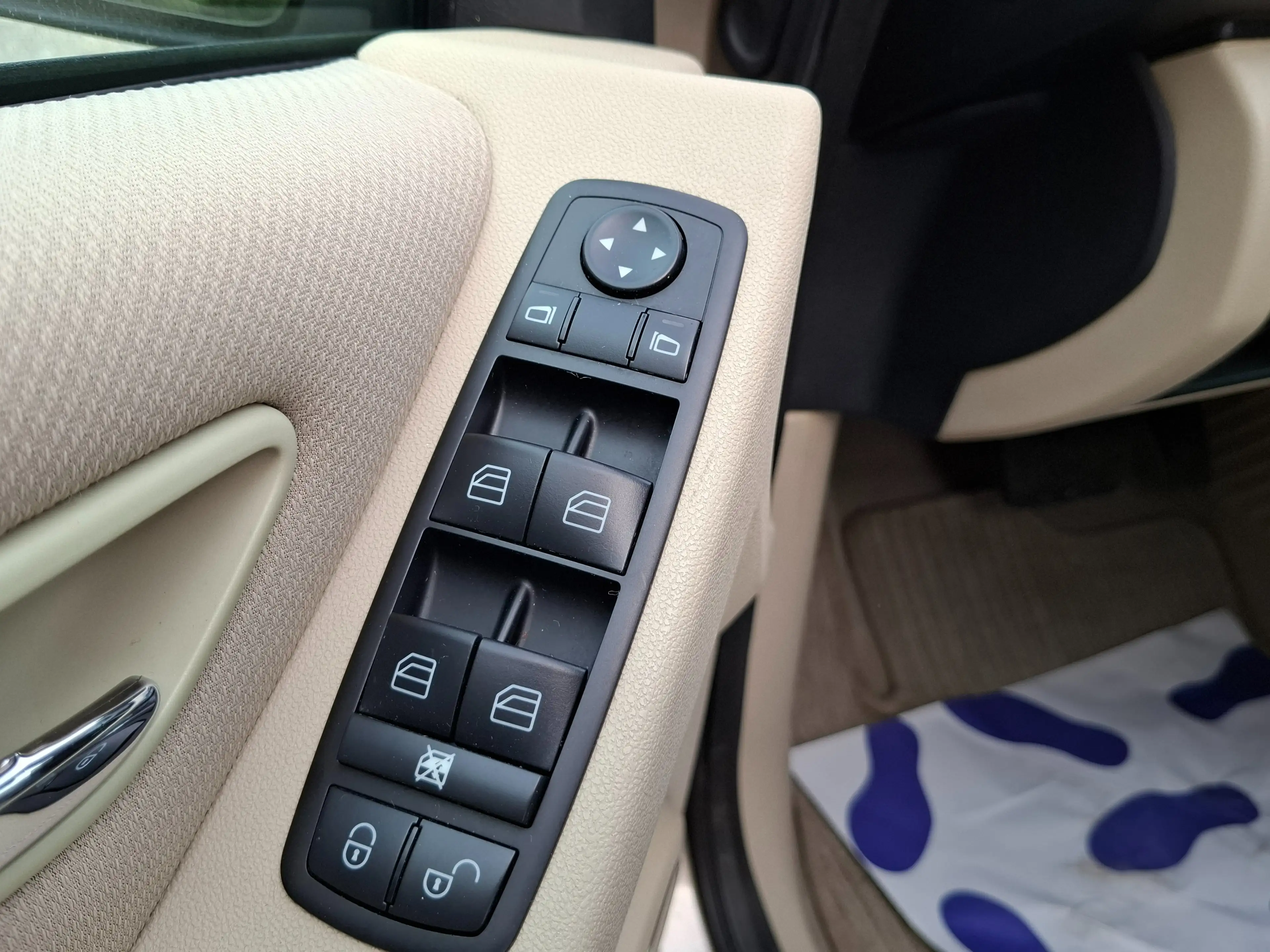 Mercedes-Benz A 150 A 150 5-türig NUR 101.000km, servicegepflegt! — photo 8