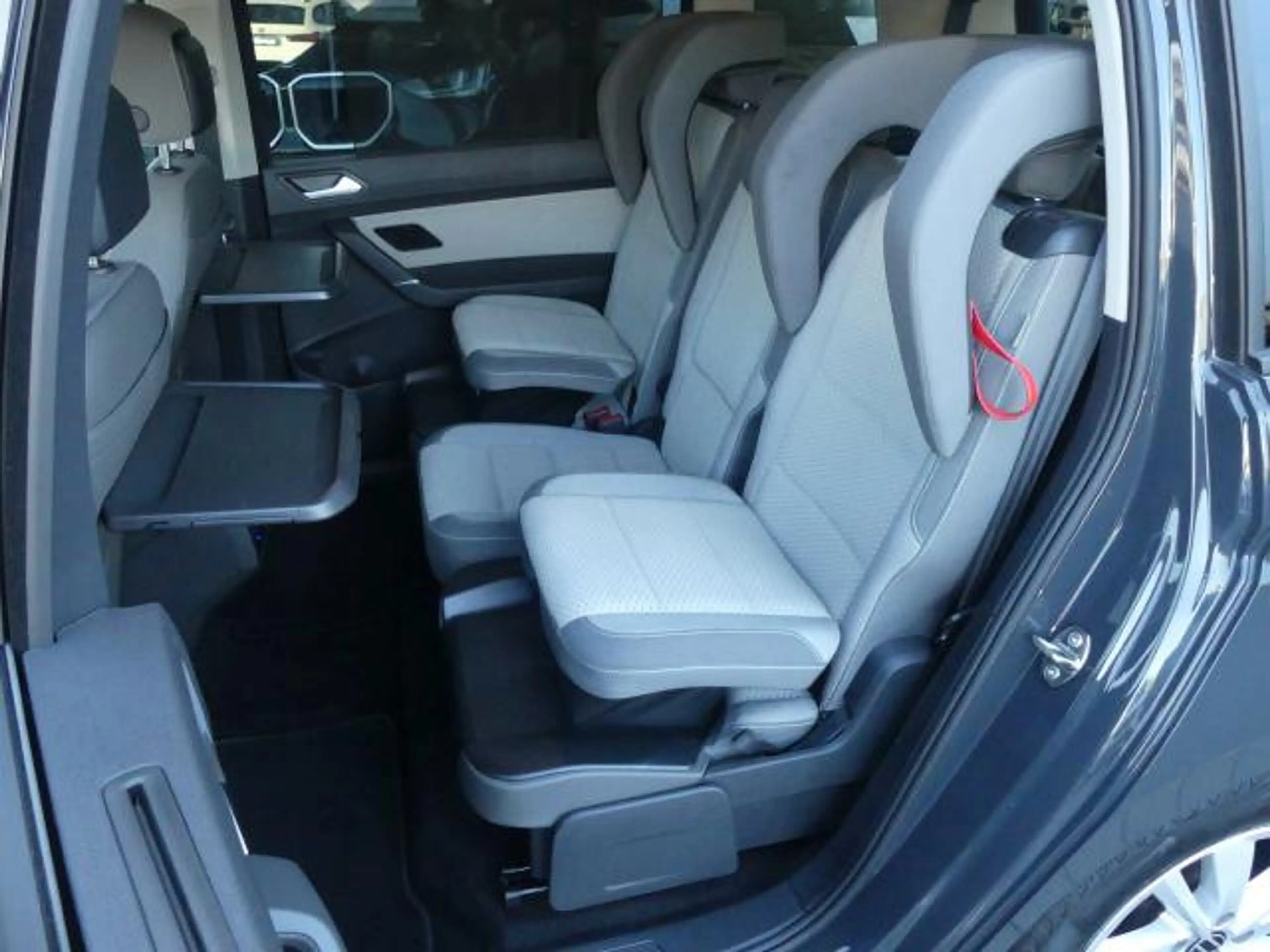 Volkswagen Touran Comfort 1.5I ACC°AHK°Winterpk.-int.Kisitz — photo 12