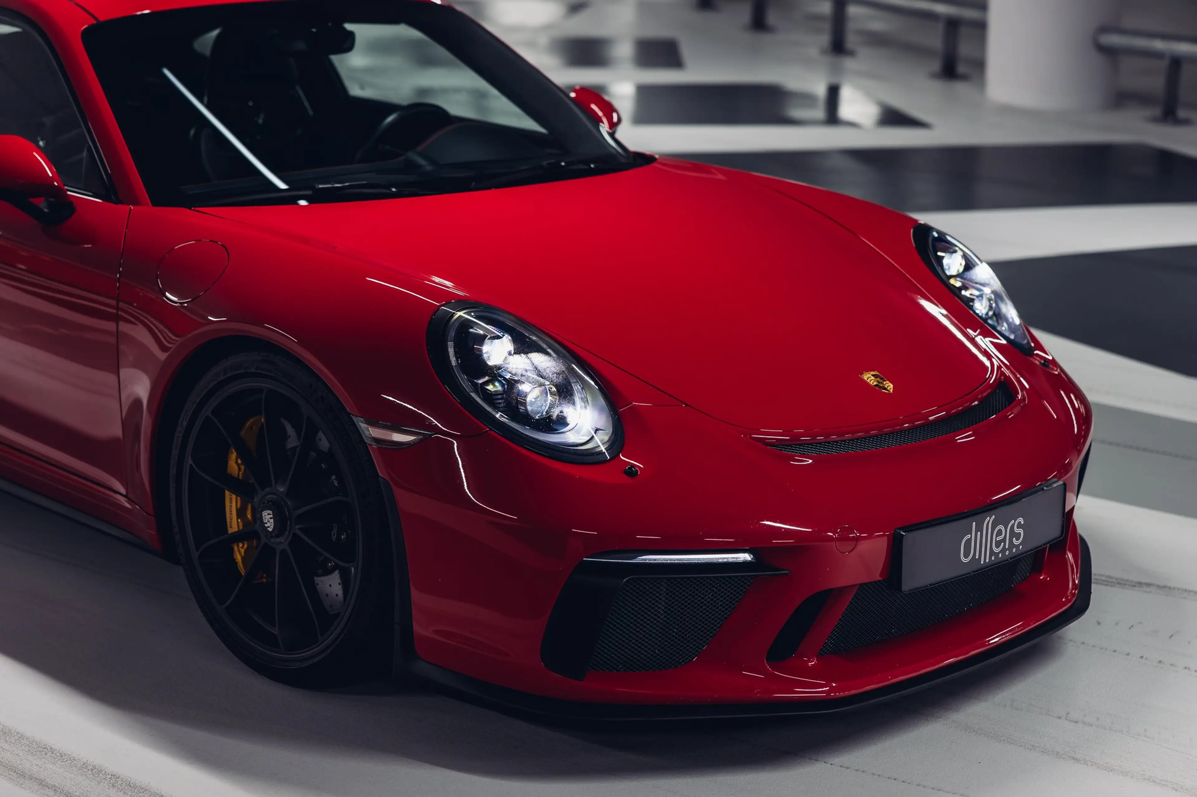 Porsche 991 GT3 Touring — photo 12