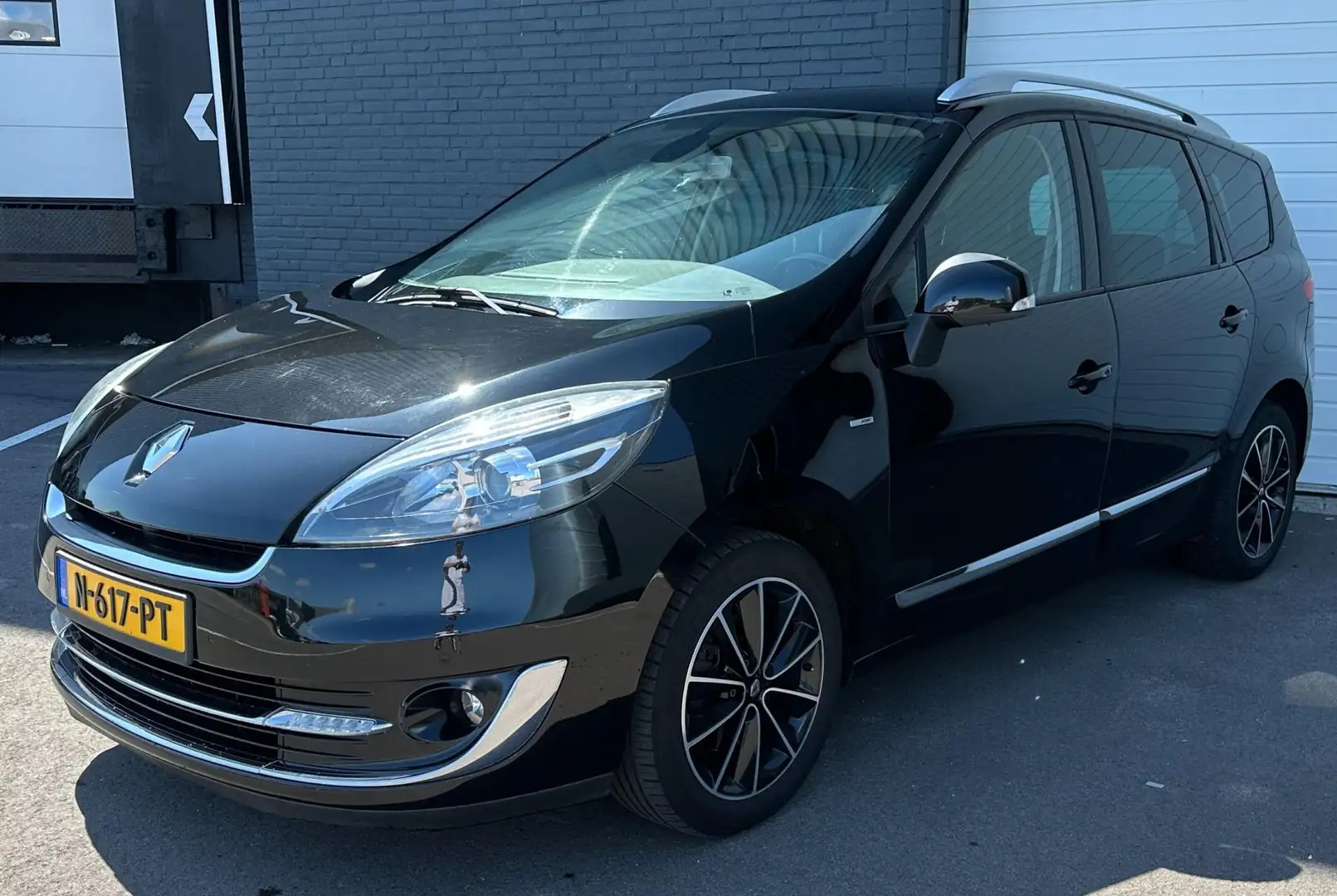 Renault Grand Scenic 1.2 TCe Bose CRUISE/CLIMA/LMV/NAVI/HALFLEDER/TREKH Noir - 2