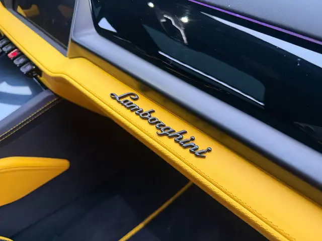 Lamborghini Urus SE|Akrapovic - verkauft Ansicht 14