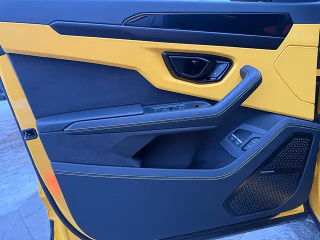 Lamborghini Urus SE|Akrapovic - verkauft Ansicht 6