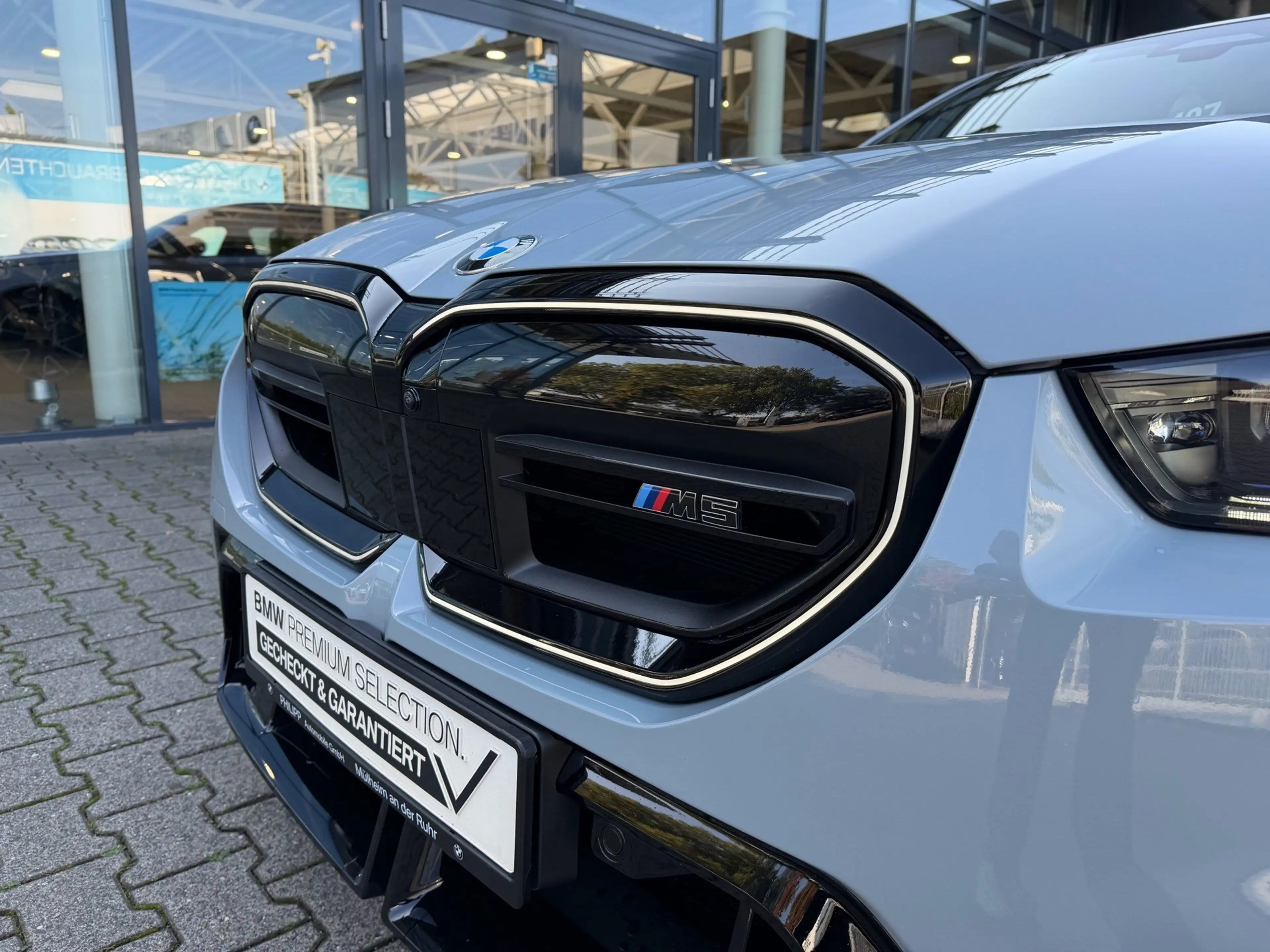 BMW M5 Touring AHK B&W Adapt.LED DA-Prof PA+ — photo 28