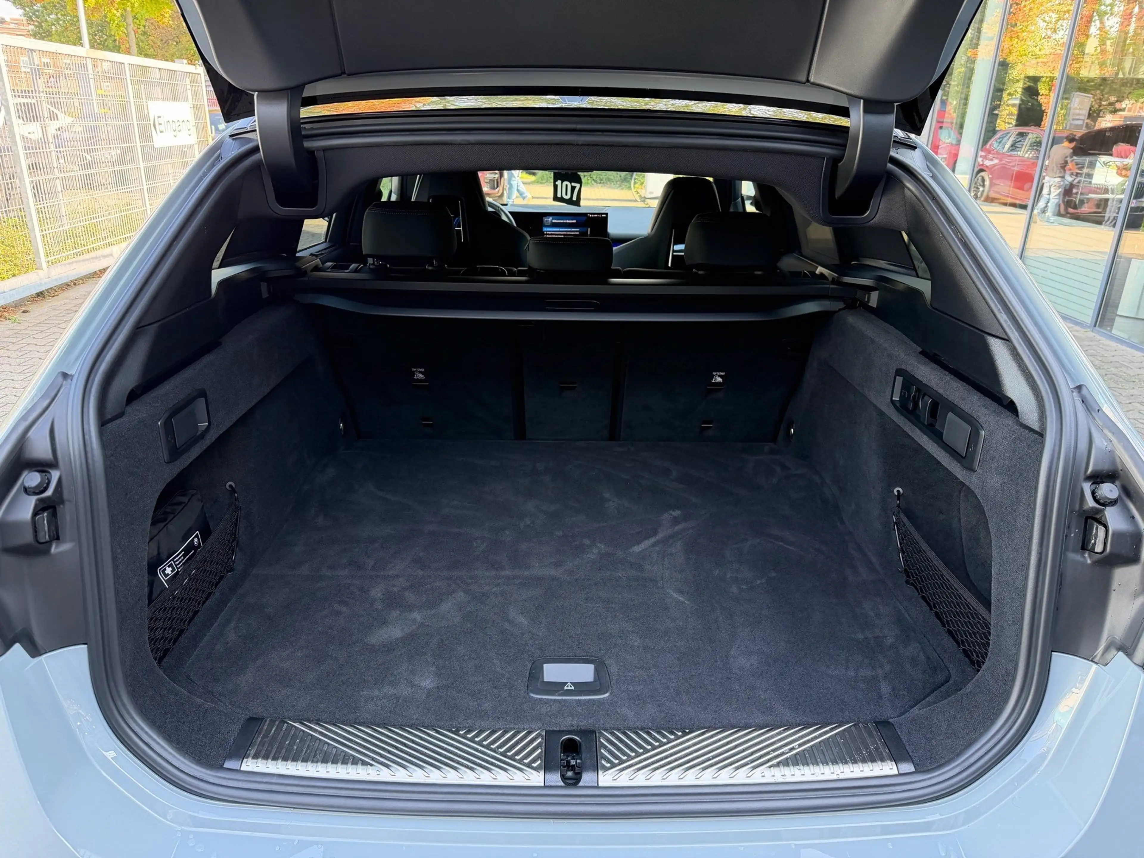 BMW M5 Touring AHK B&W Adapt.LED DA-Prof PA+ — photo 25