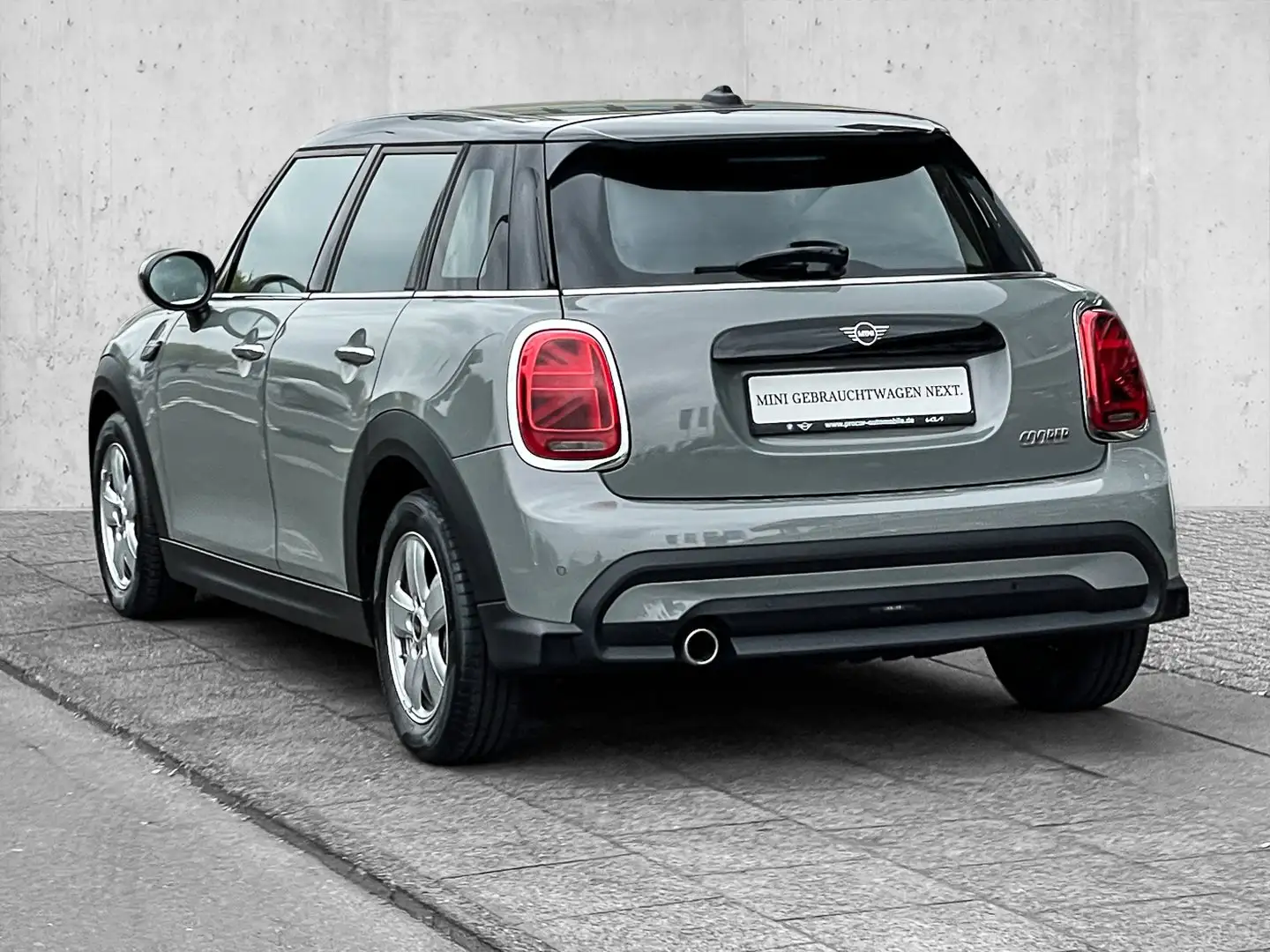MINI Cooper Essential Trim 5-Türer NAVI LED PDC V+H DAB Tempom Grau - 2