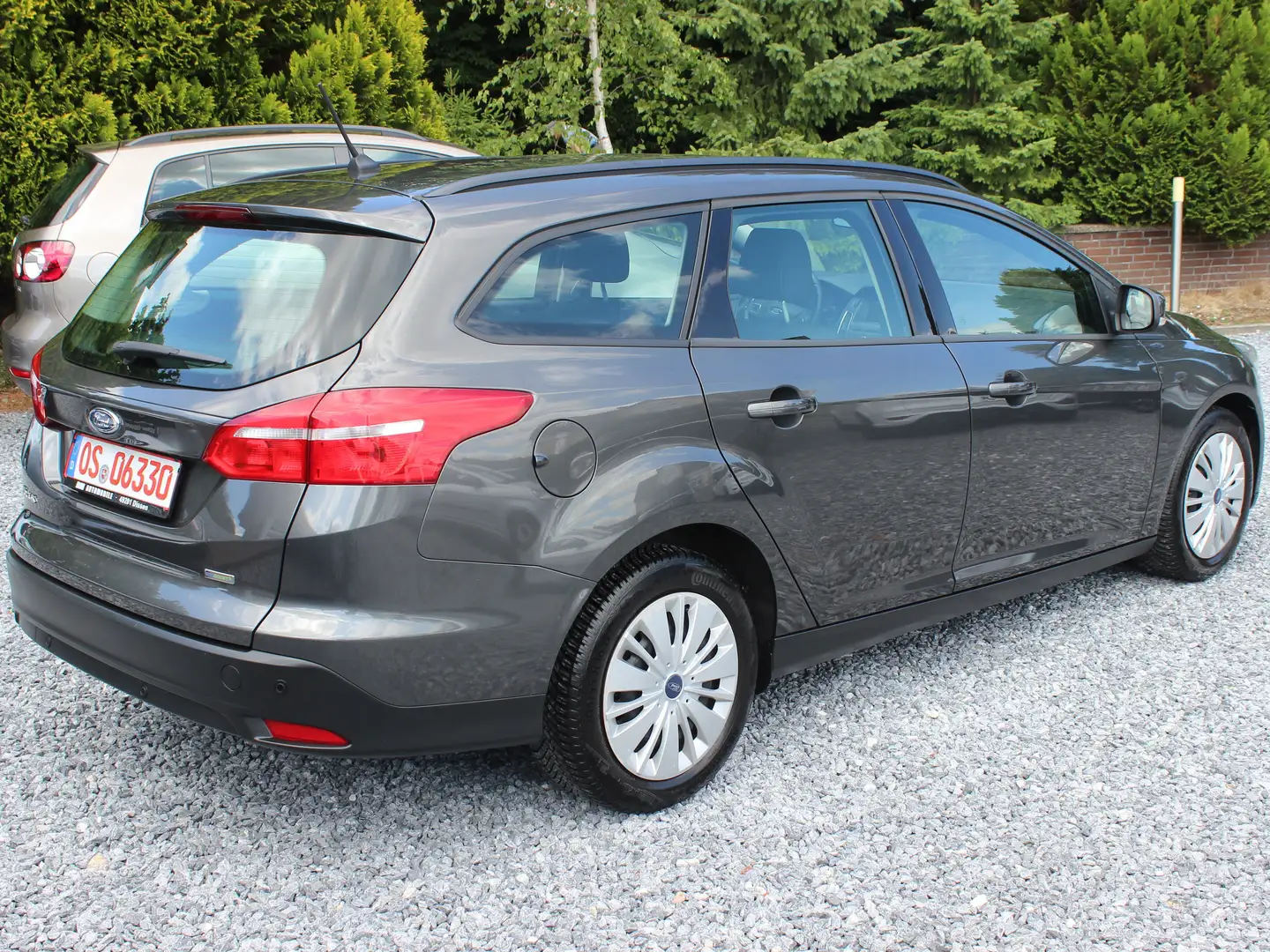 Ford Focus Business*Navigation*Finanazierung* Grau - 2