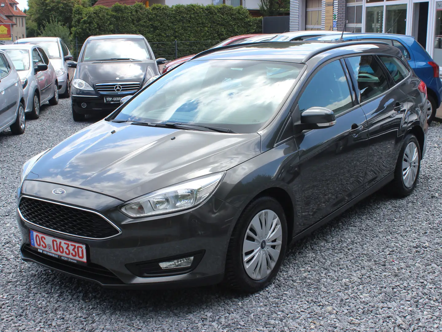 Ford Focus Business*Navigation*Finanazierung* Grau - 1