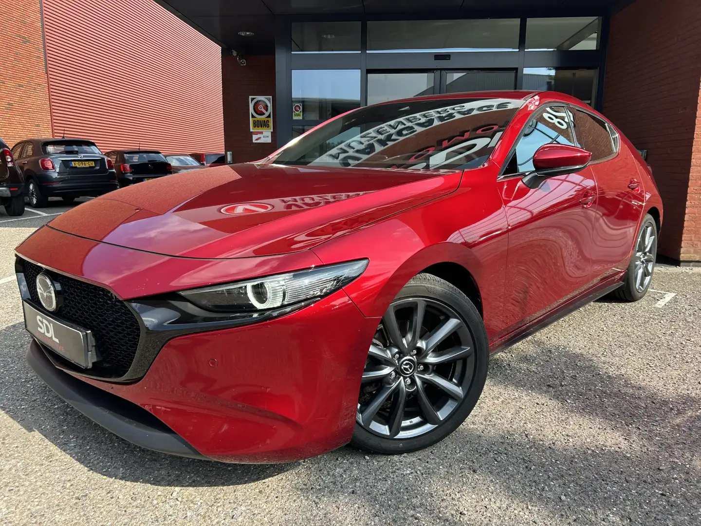 Mazda 3 2.0 e-SkyActiv-G M Hybrid 122 Luxury // FULL LED / Rouge - 2