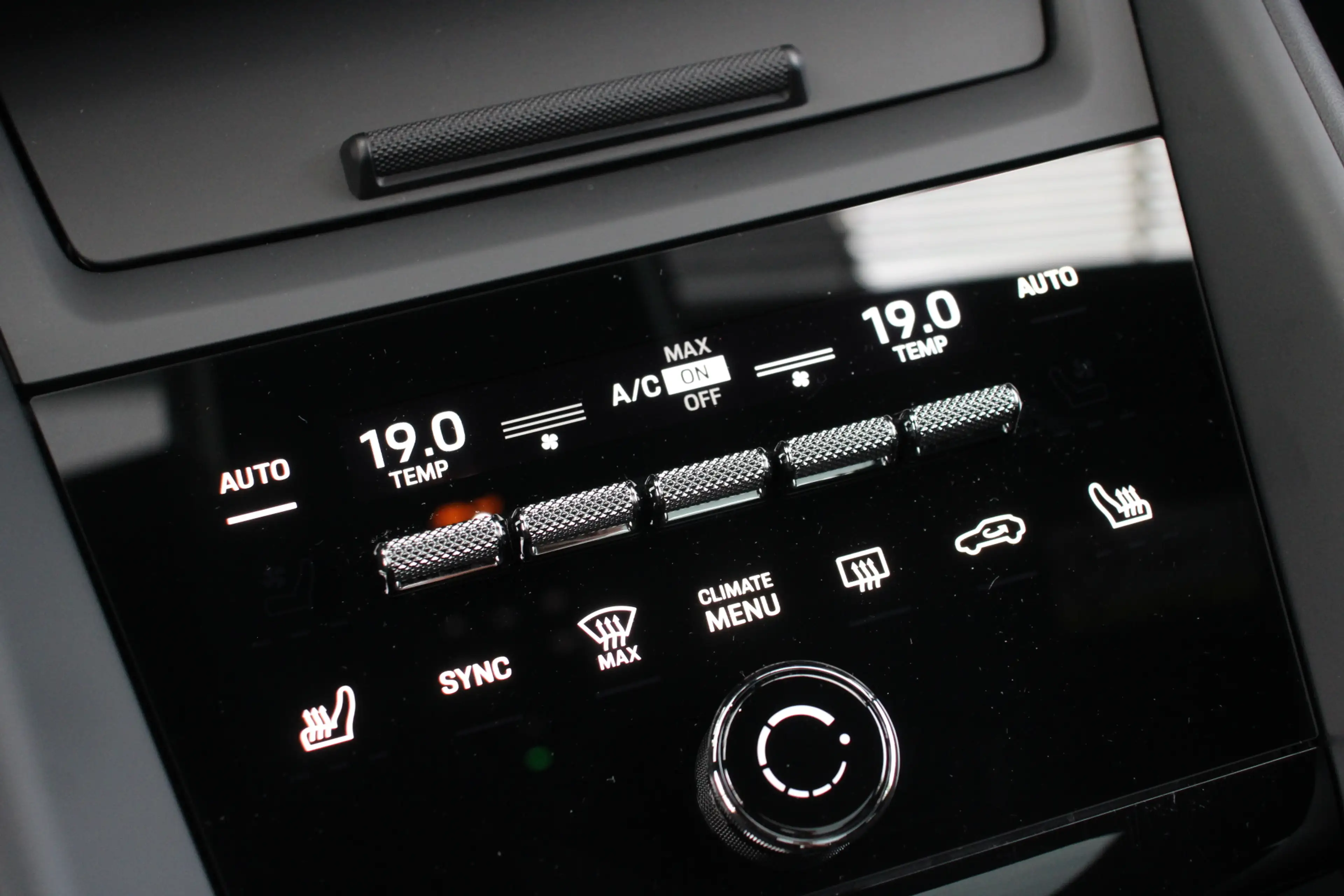 Porsche Macan 4 Luchtvering/Matrix/OffroadP./BijrijdersDisplay/S — photo 8
