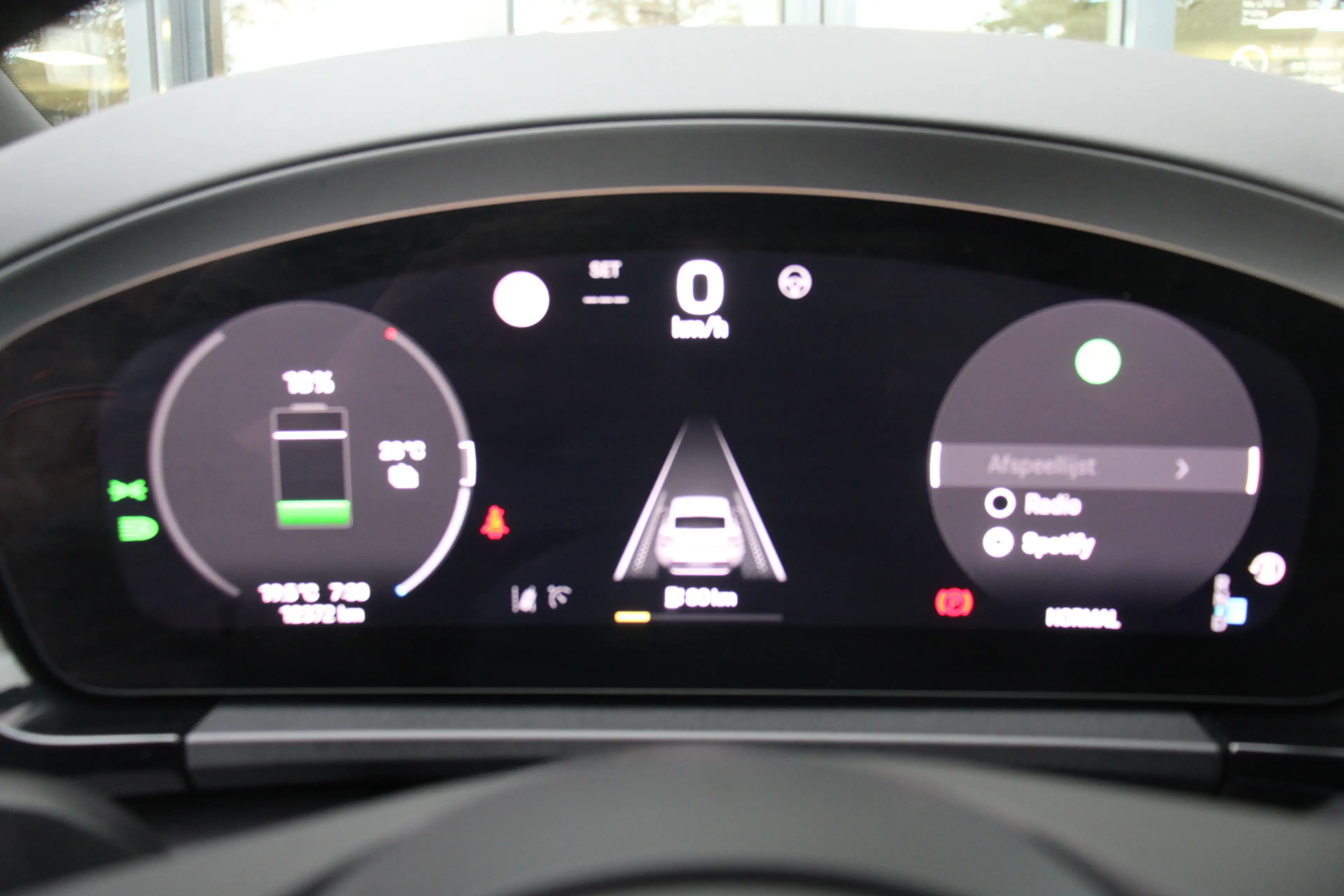 Porsche Macan 4 Luchtvering/Matrix/OffroadP./BijrijdersDisplay/S — photo 21