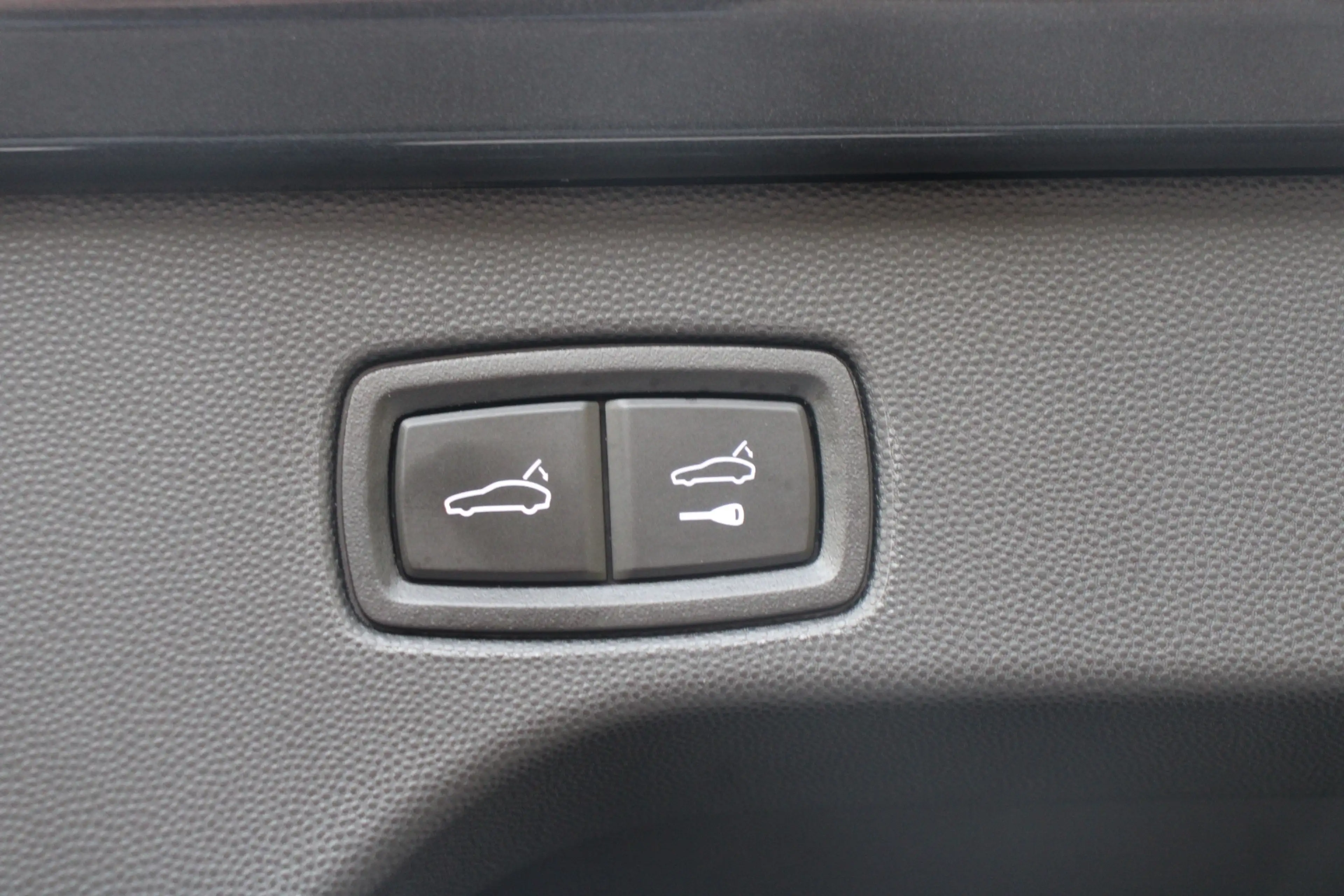 Porsche Macan 4 Luchtvering/Matrix/OffroadP./BijrijdersDisplay/S — photo 20
