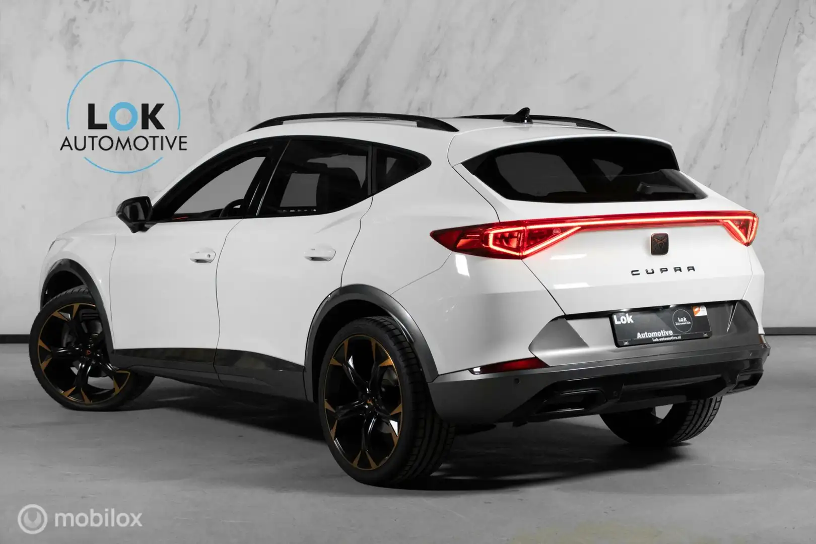 CUPRA Formentor 1.5 TSI PANO|SFEER|KEYLESS|360|ACC|20INCH Alb - 2