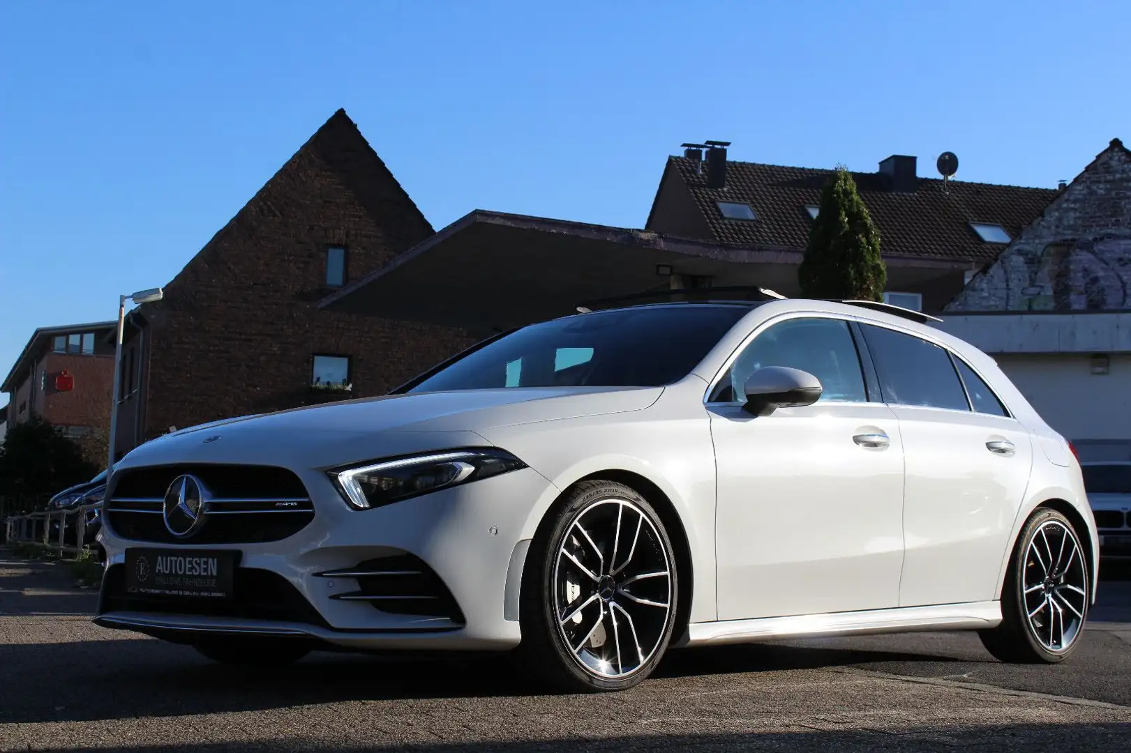 Mercedes-Benz A 35 AMG A35 AMG 4MATIC+PANO+360°+MEMORY+HUD+STANDHEIZUNG Blanc - 1