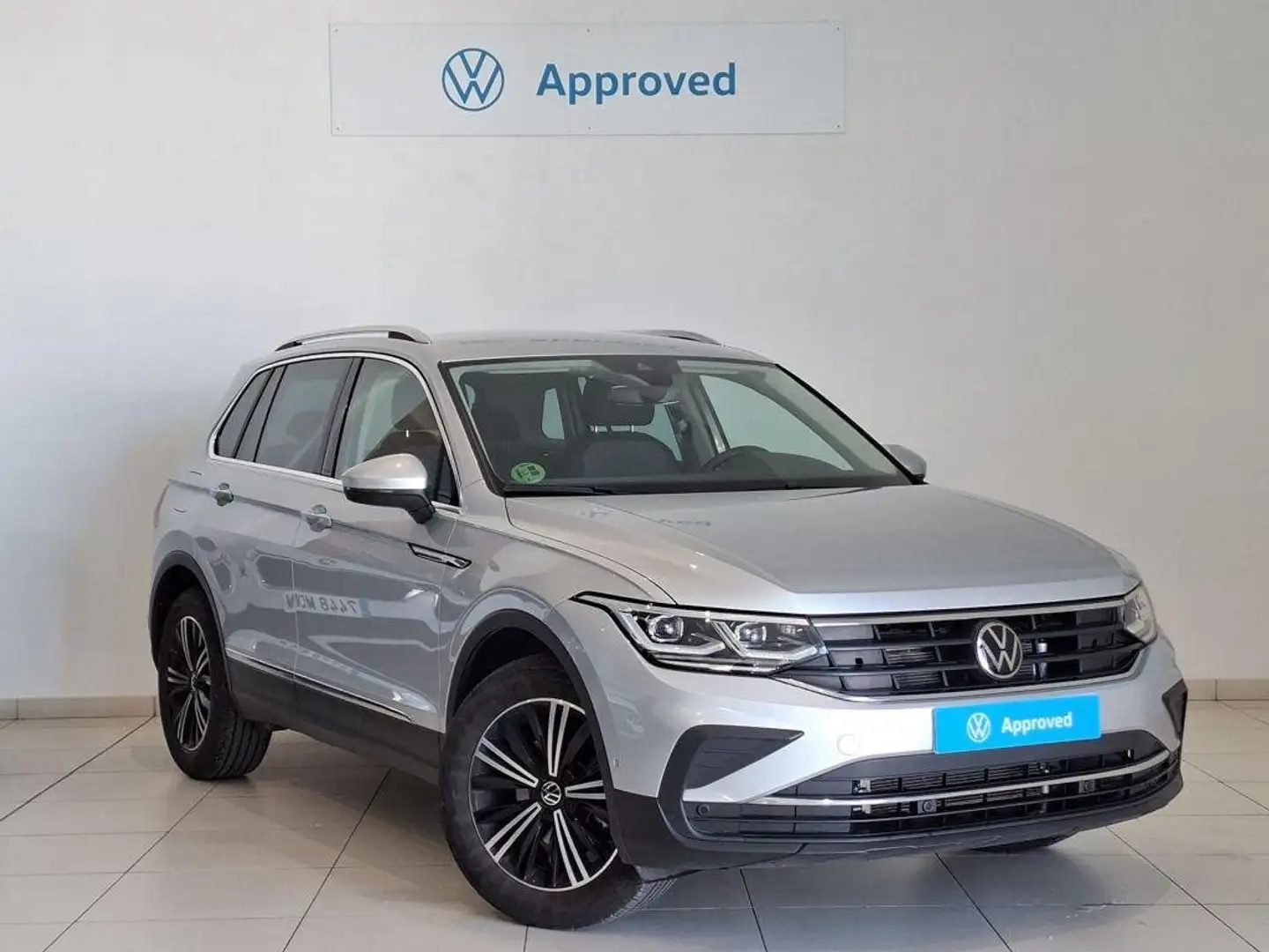 Volkswagen Tiguan 1.5 TSI Life 110kW Gris - 1