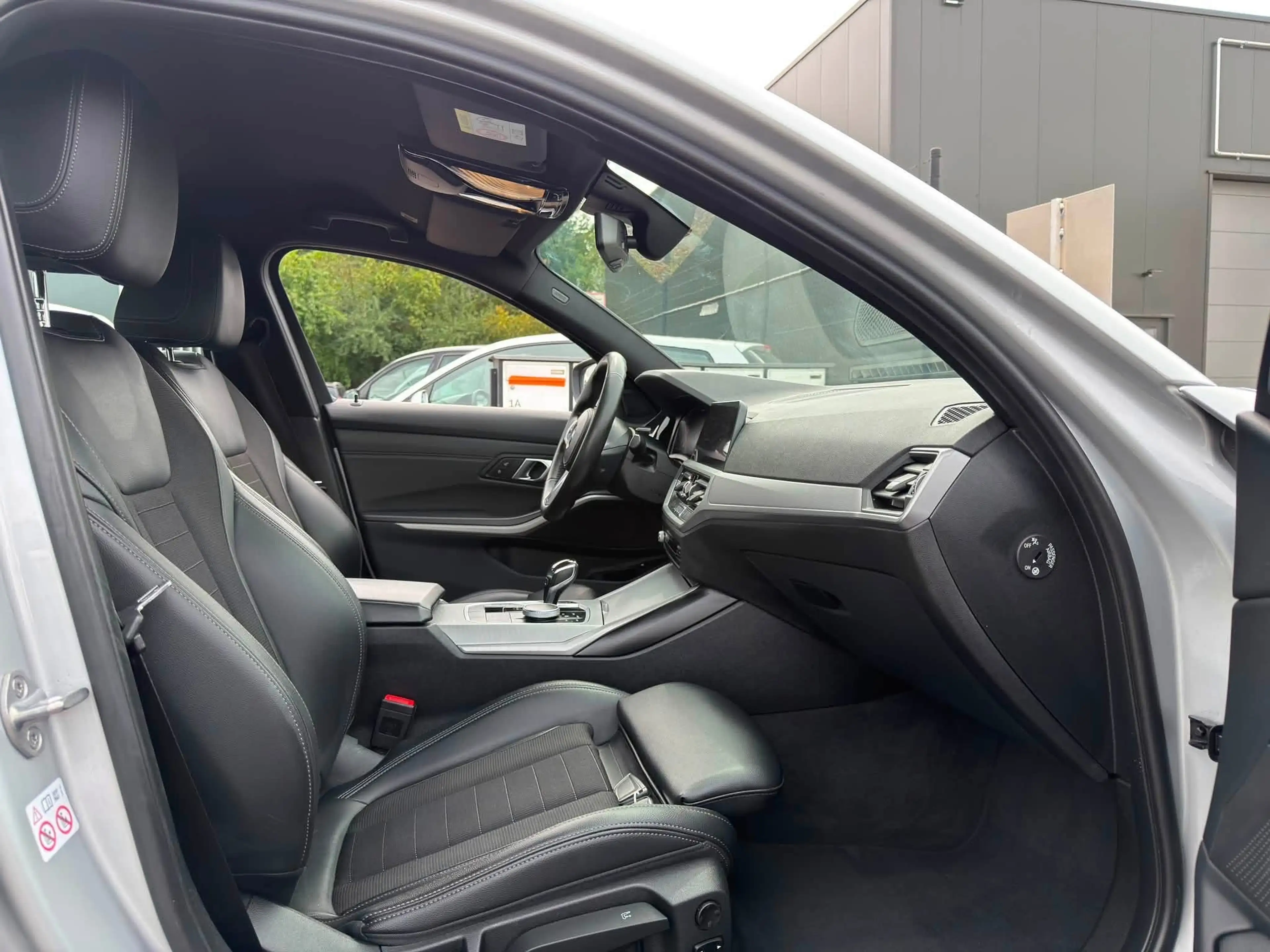 BMW 330 BMW 330e G20 PLUG-IN HYBRID – 292 PK XTRABOOST CAM LEDER NAVI VOLLEDIG ONDERHOUDEN — photo 9