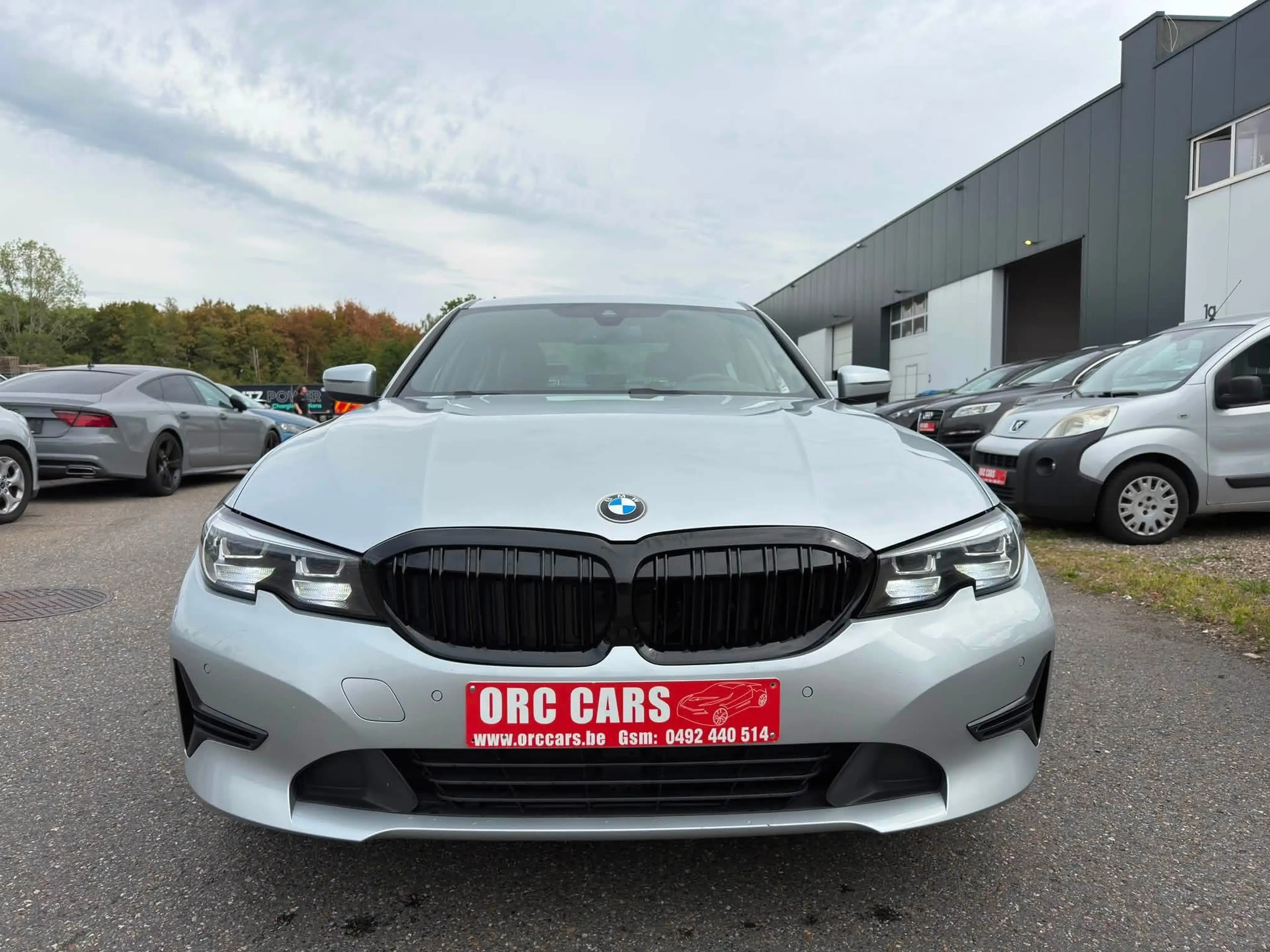 BMW 330 BMW 330e G20 PLUG-IN HYBRID – 292 PK XTRABOOST CAM LEDER NAVI VOLLEDIG ONDERHOUDEN