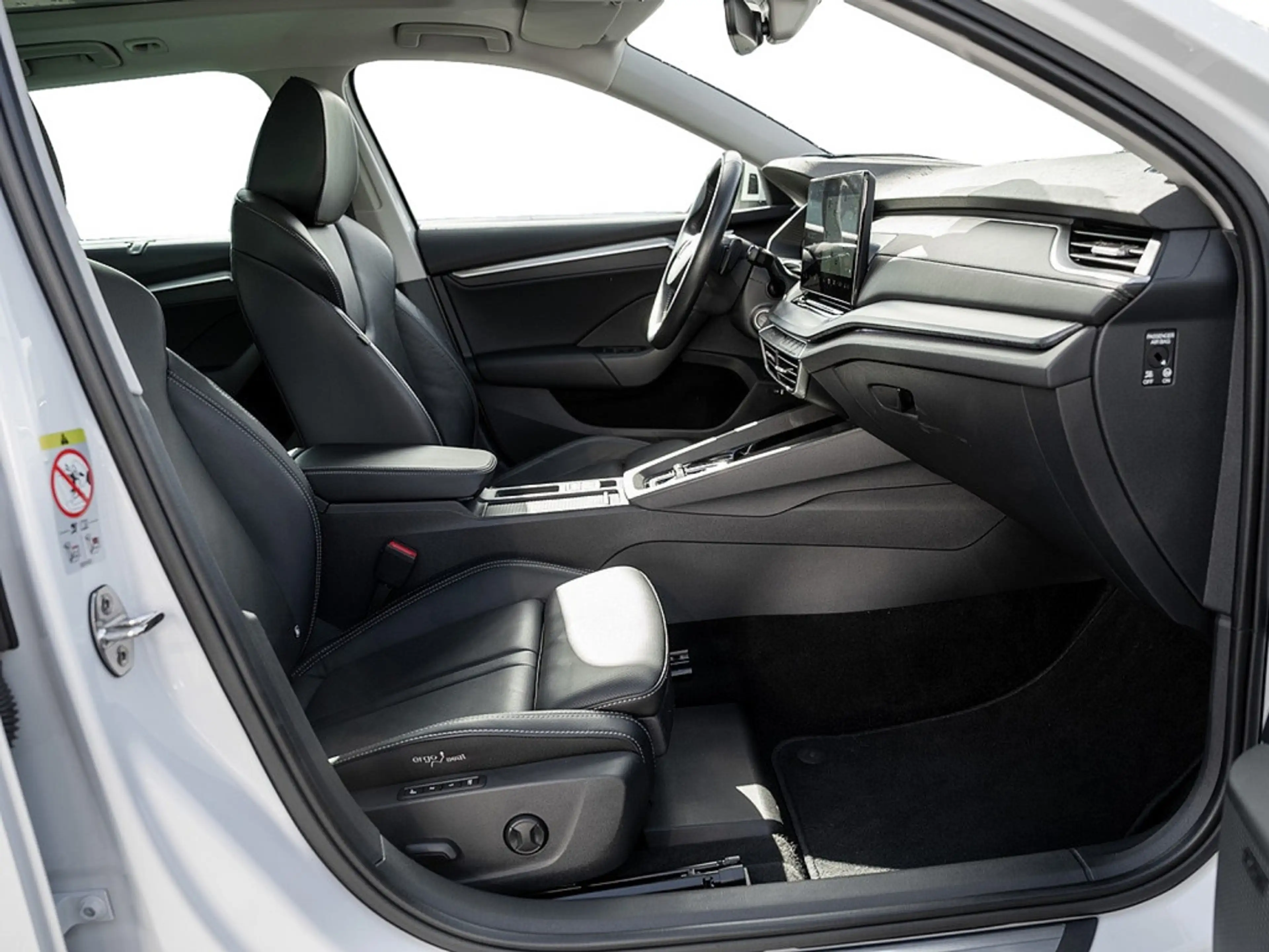 Skoda Octavia 2.0 TDI Selection AHK 360° PANO KAM — photo 2