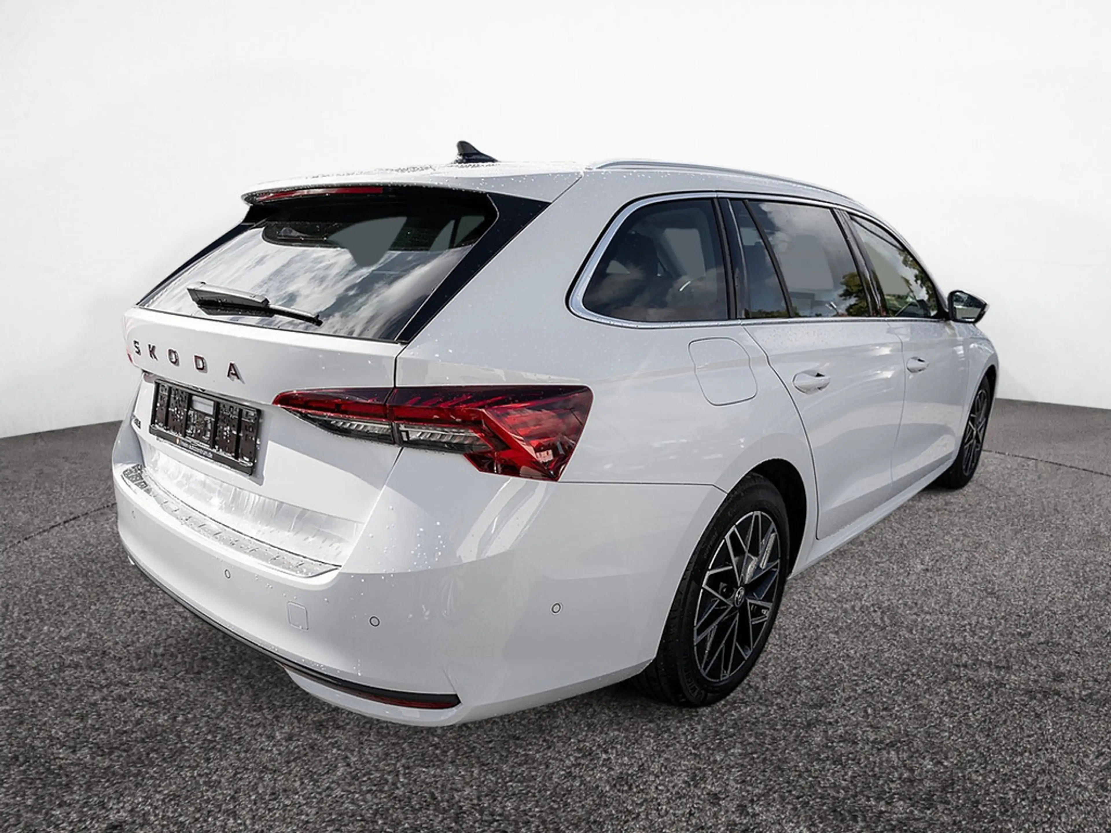 Skoda Octavia 2.0 TDI Selection AHK 360° PANO KAM — photo 3