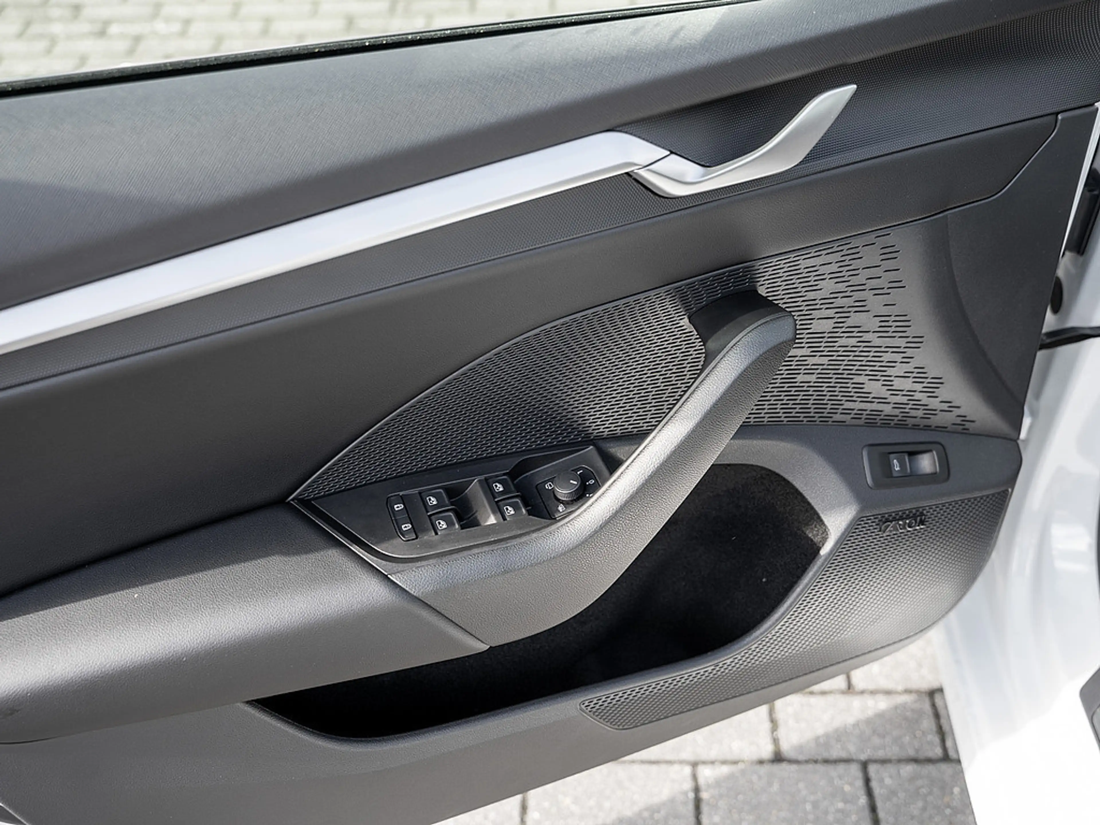 Skoda Octavia 2.0 TDI Selection AHK 360° PANO KAM — photo 13