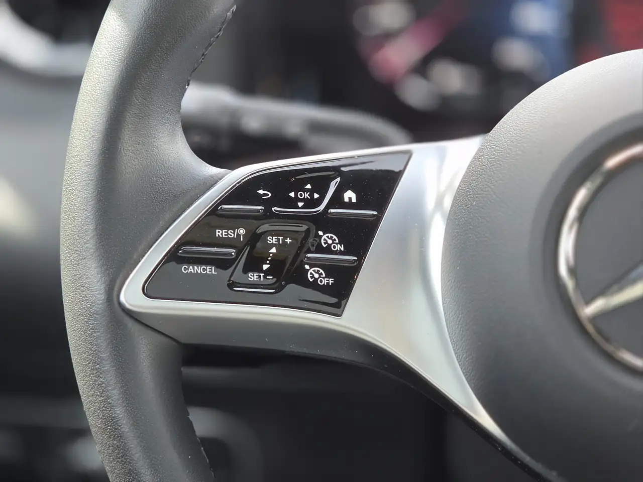 Mercedes-Benz GLA снимка Mercedes-Benz GLA