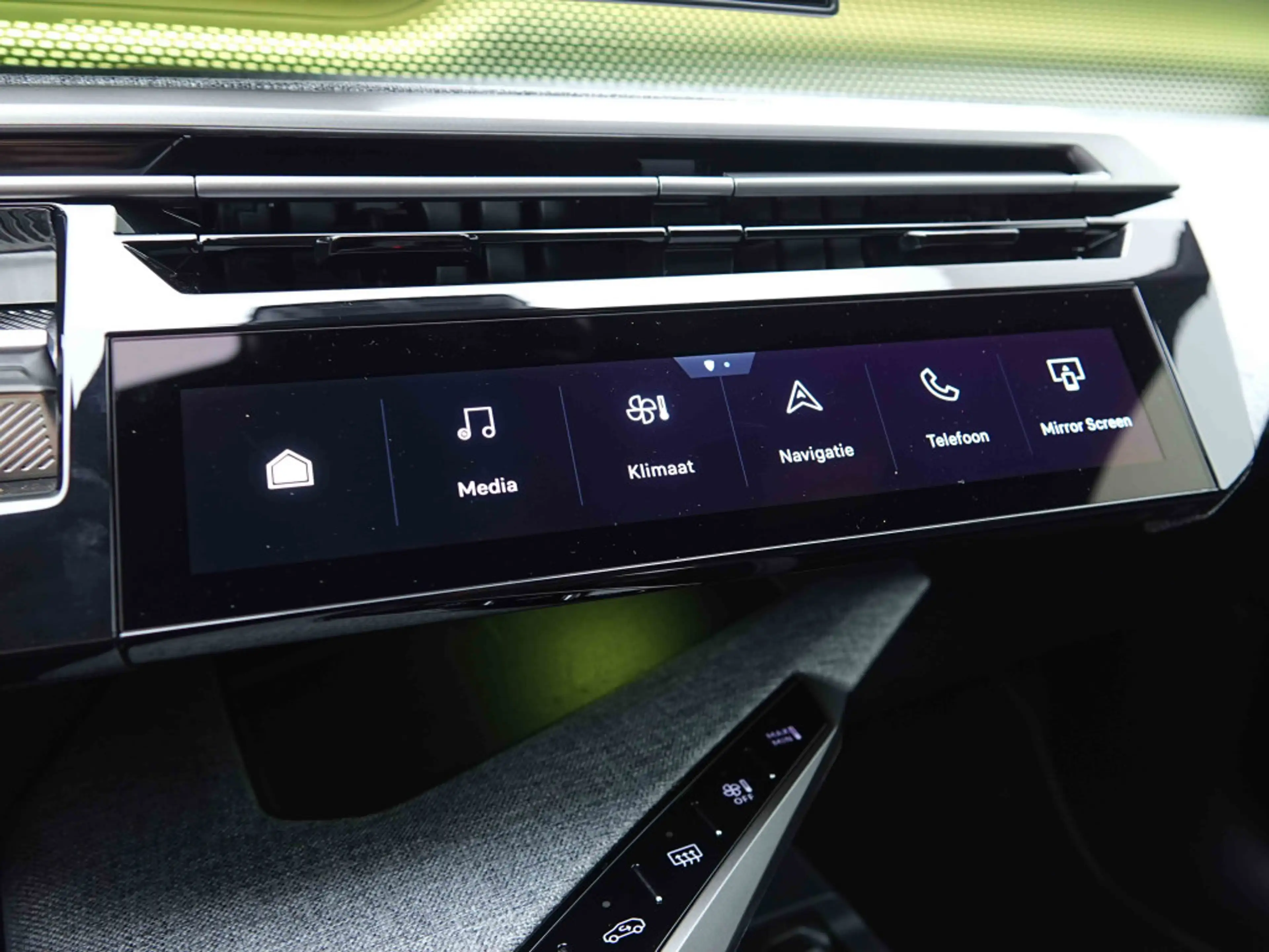 Peugeot 3008 145 AUT Hybrid GT | GPS | LED | Heaeted Seats — photo 14