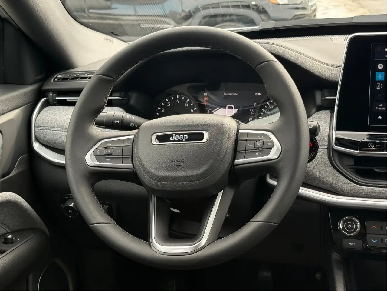 Jeep Compass снимка Jeep Compass