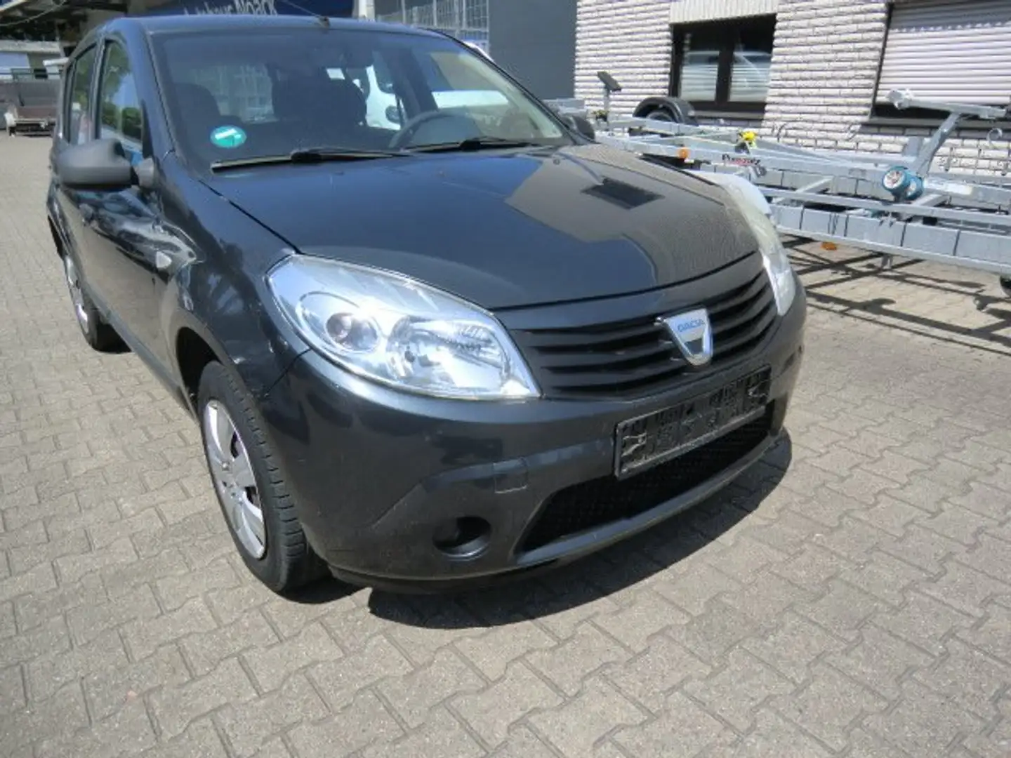 Dacia Sandero 1.2 16V eco2  aus 1. Hand  - Klima Gris - 1