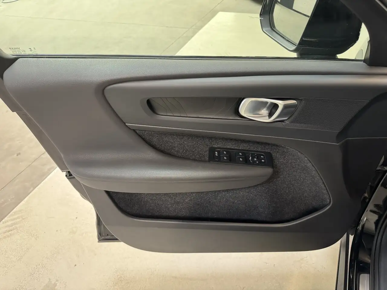 Volvo XC40 E- 82 kw Recharge 470 KM Range SoH 94% To..., миниатюра 19