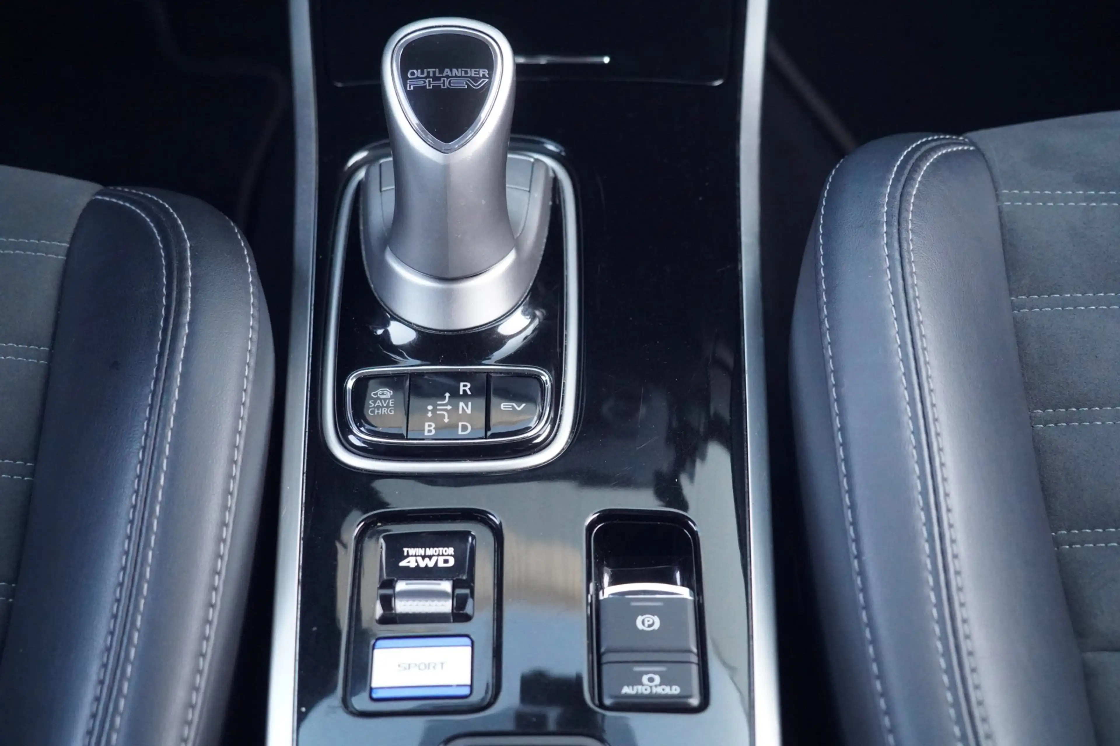 Mitsubishi Outlander 2.4 PHEV Pure+ / 18 Inch / 119dkm NAP / Carplay / — photo 15