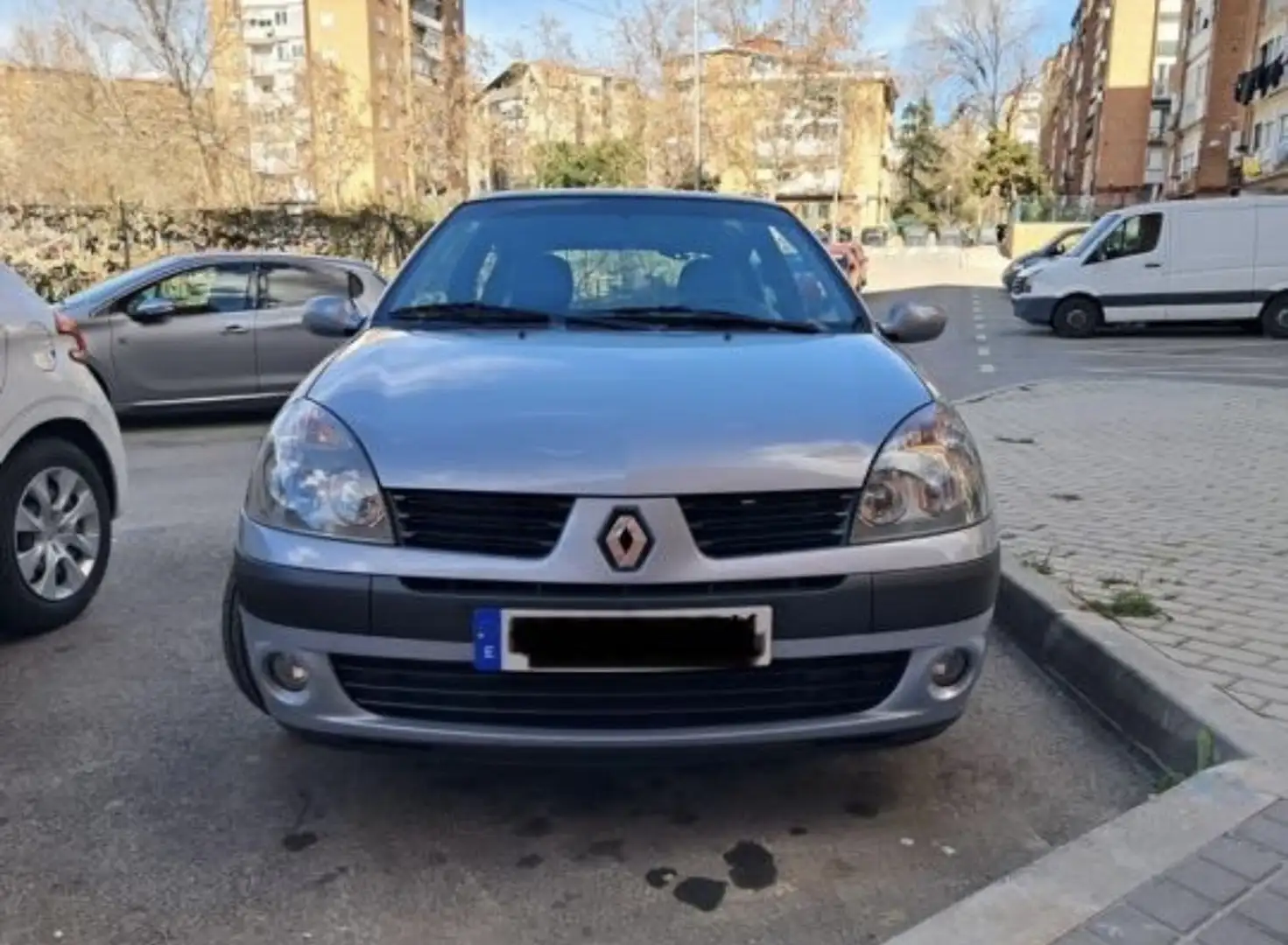 Renault Clio 1.4 16v Extreme - 1