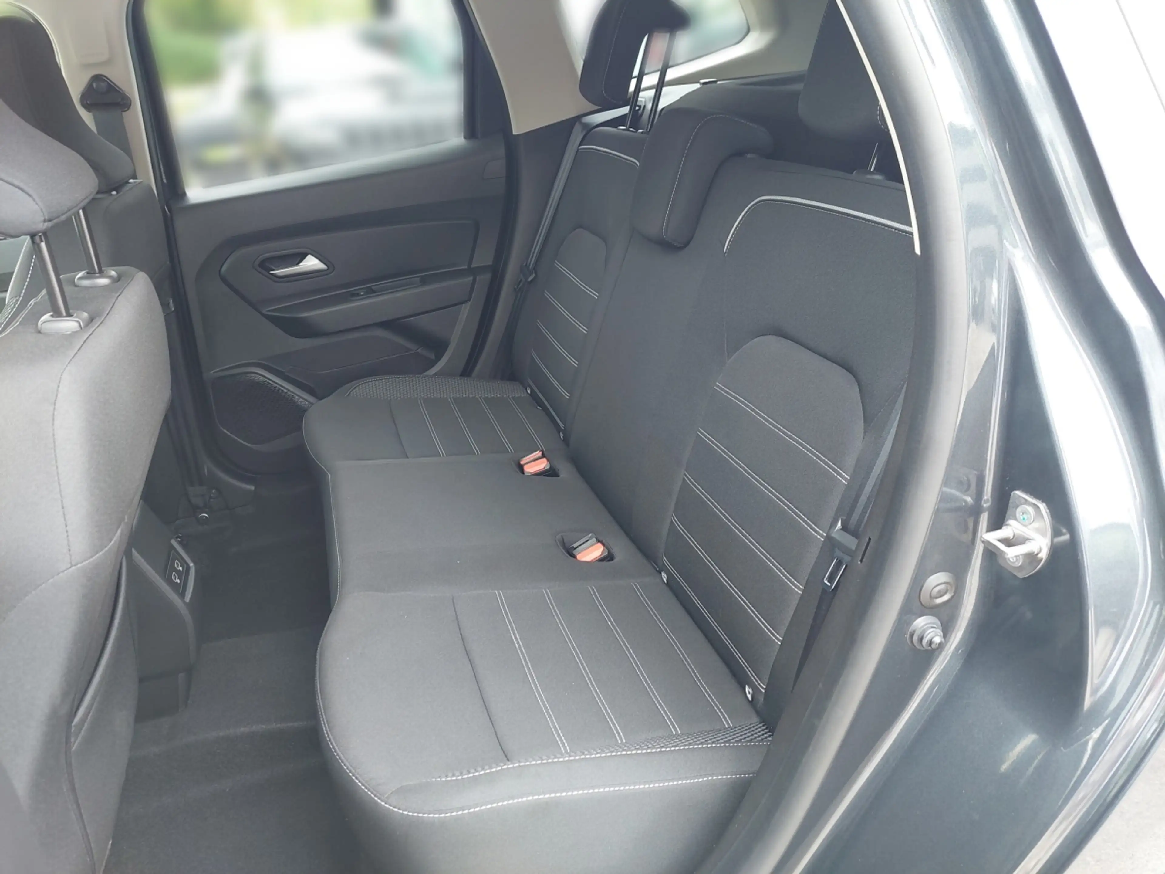 Dacia Duster Journey+ Blue dCi 115 4x4 — photo 11
