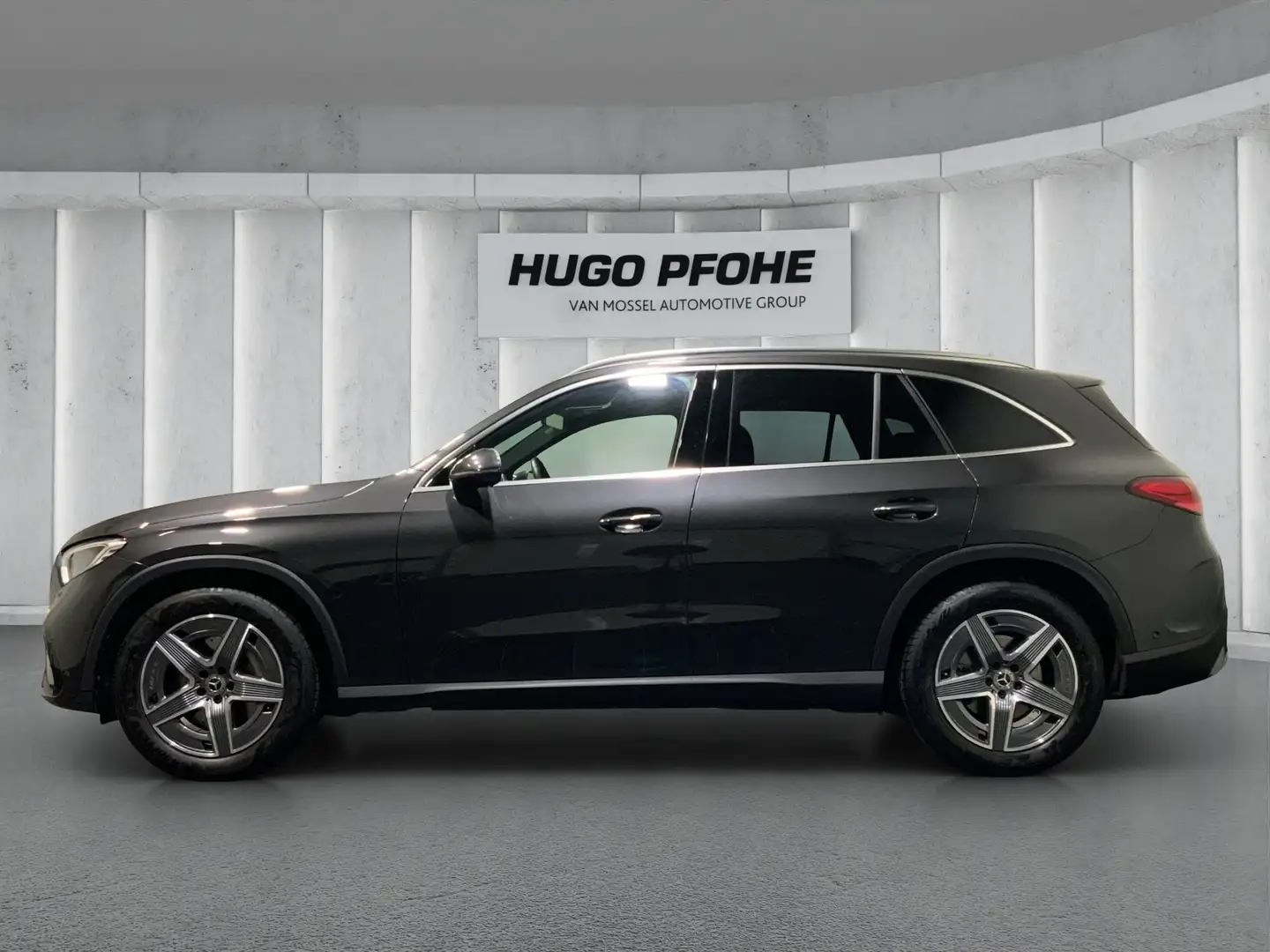 Mercedes-Benz GLC 300 d Edition AMG Line 4Matic | Pano SD Grau - 2