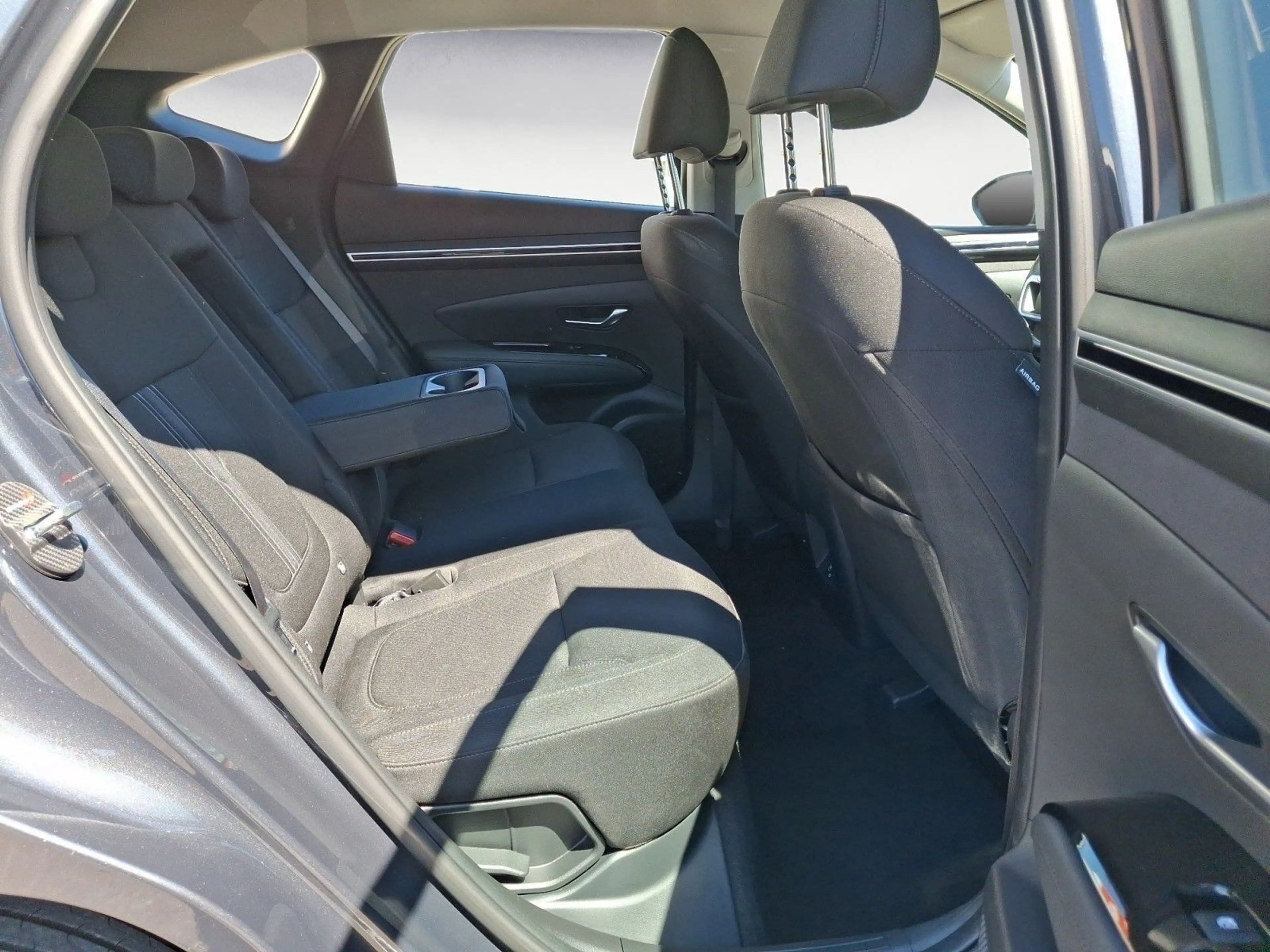 Hyundai TUCSON 1.6 T-GDI Select NAVI*KAMERA*PDC*SHZ*CARP — photo 14