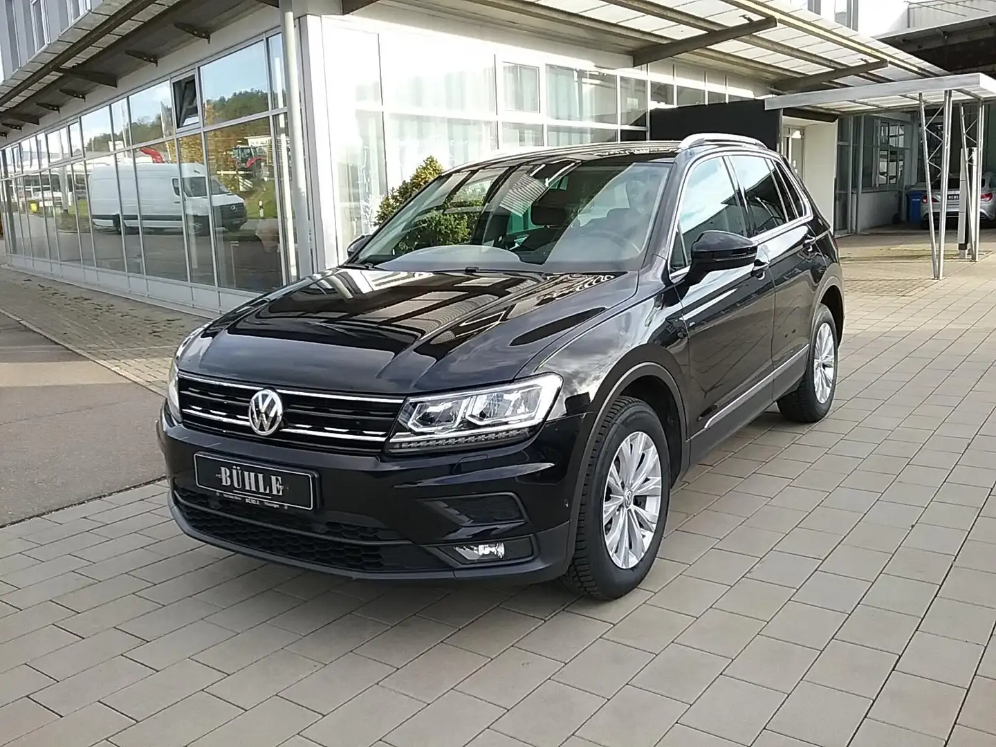Volkswagen Tiguan 2.0 TDI JOIN 4MOTION+AHK+ACC+NAVI DISCOVER MEDIA+ Schwarz - 1