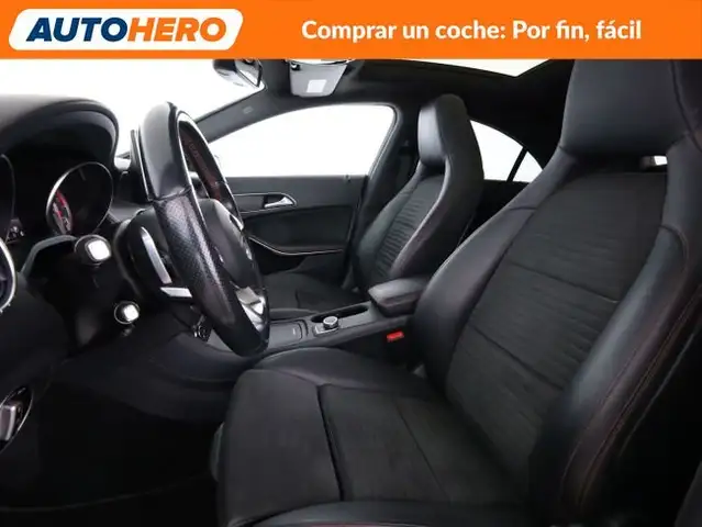 Mercedes-Benz Cla view 11