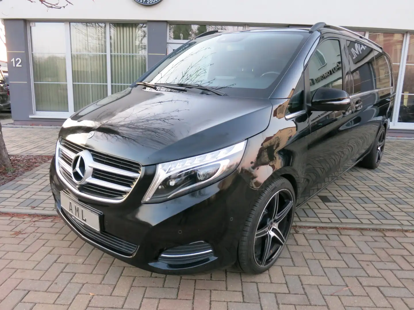 Mercedes-Benz V 250 V250d AVANTGARDE extralang LED NAVI KAMERA Zwart - 1