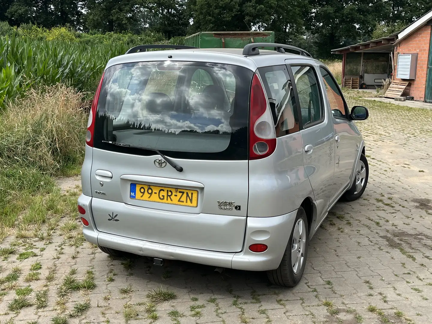 Toyota Yaris 1.3-16V VVT-i VERSO !!KOUDE AIRCO!! Gris - 2