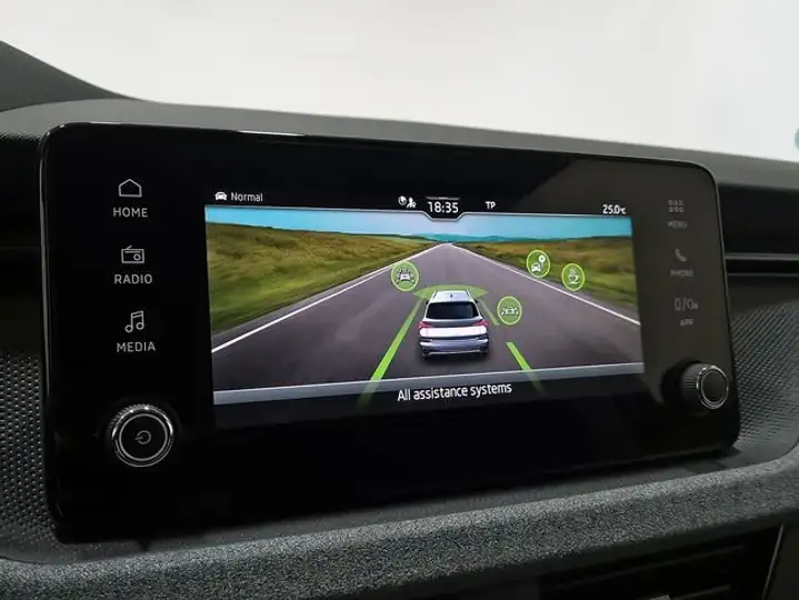 Škoda Kamiq 1.0 TSI Selection 2025, foto 21
