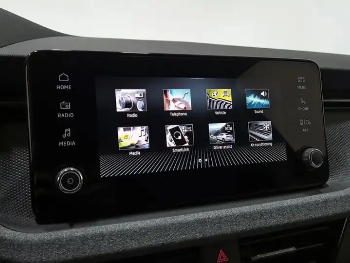 Škoda Kamiq 1.0 TSI Selection 2025, foto 18
