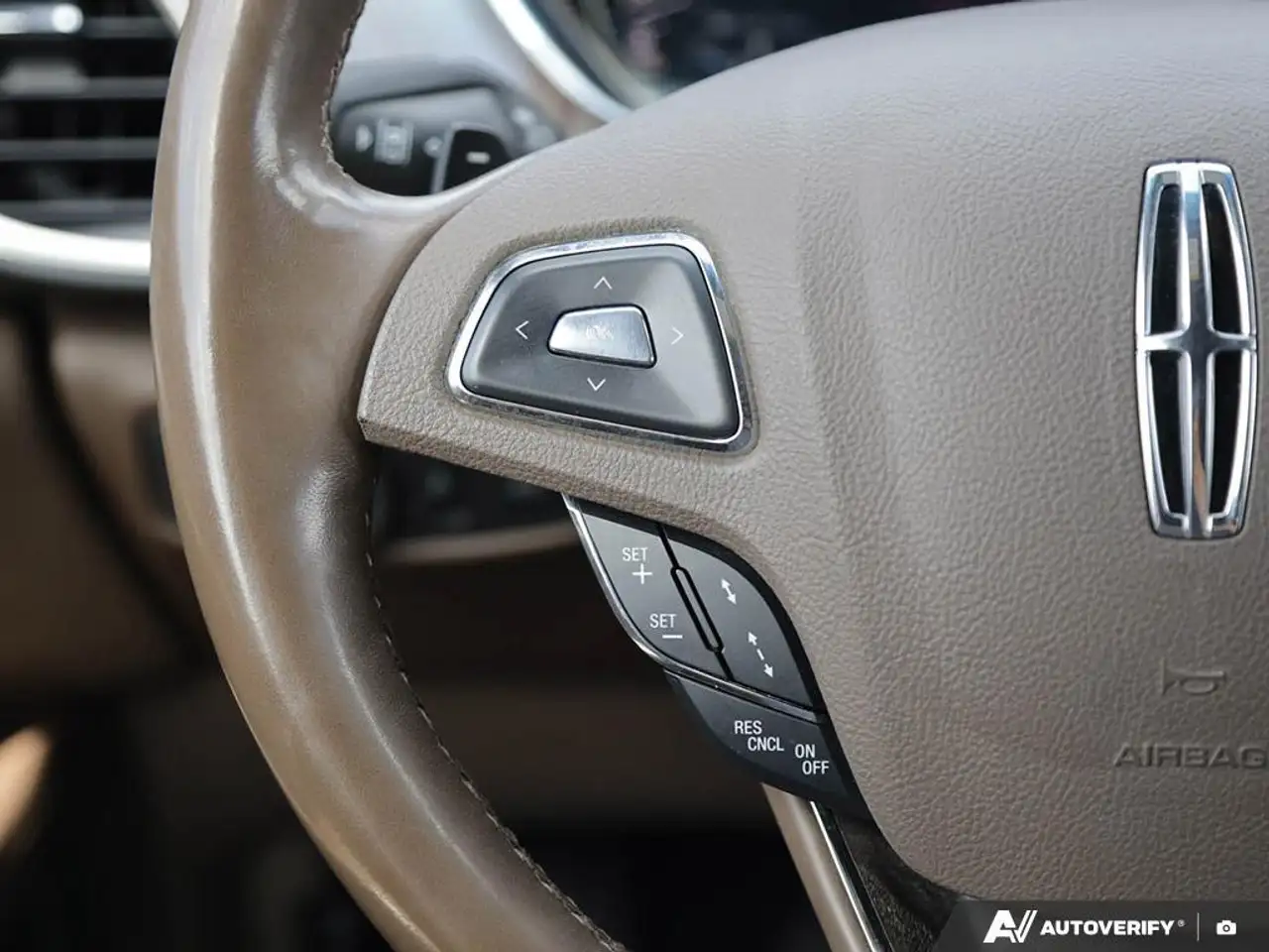 Lincoln MKX снимка Lincoln MKX