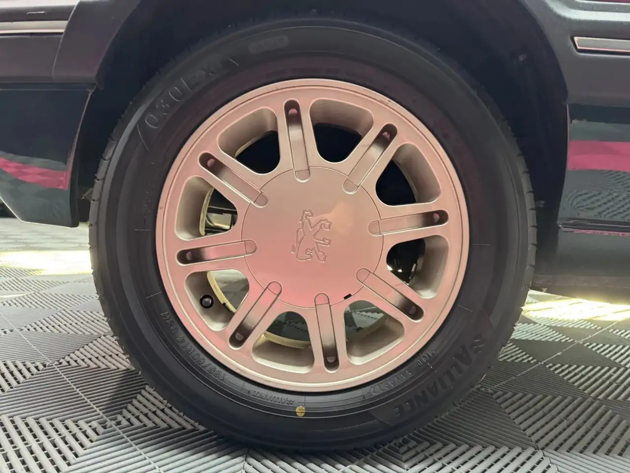 Peugeot 205 1.9i Gentry, foto 11