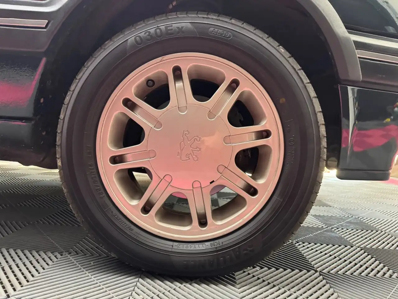 Peugeot 205 1.9i Gentry, foto 12